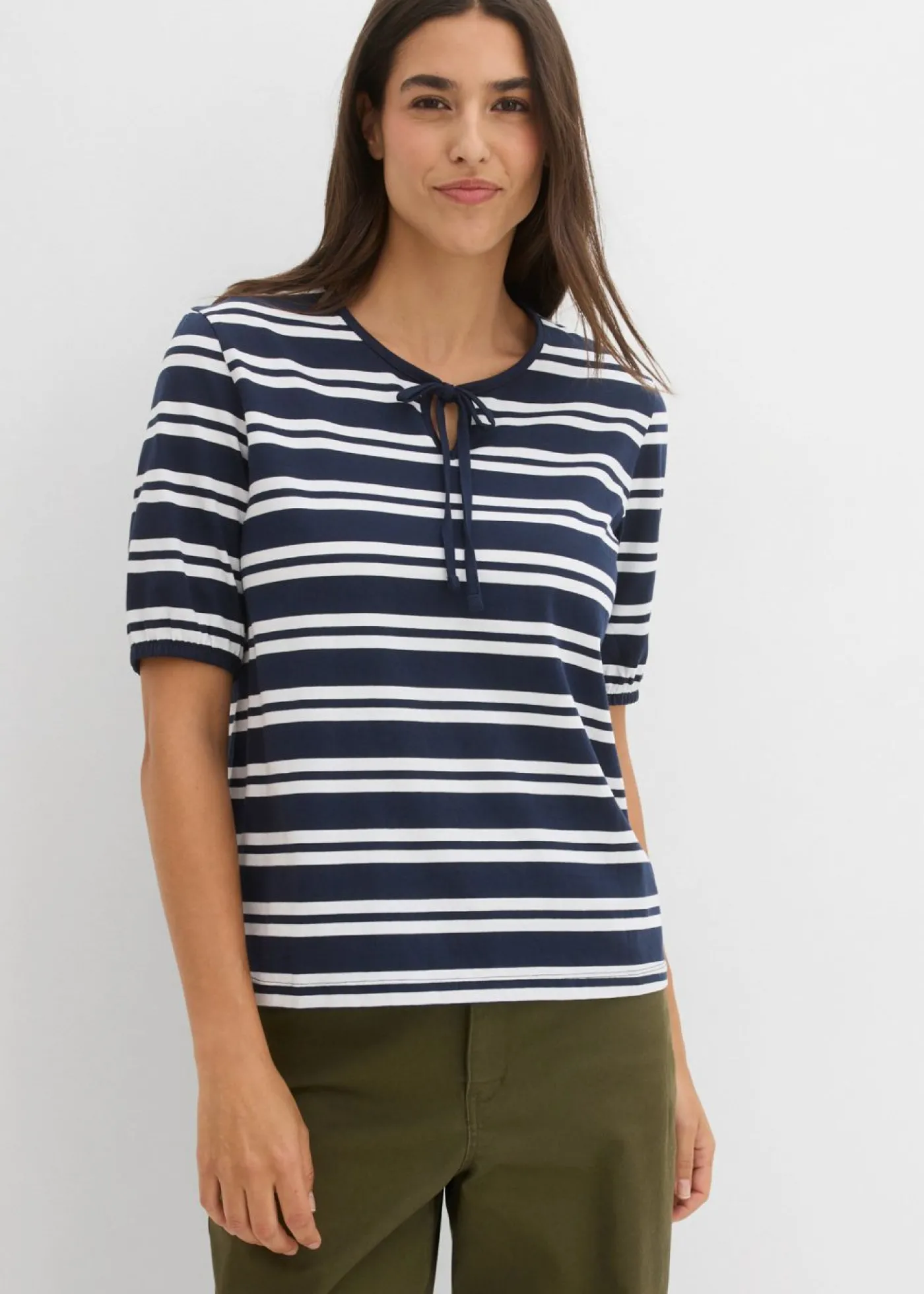bonprix bonprix Camiseta de algodón orgánico puro azul marino-blanco con rayas