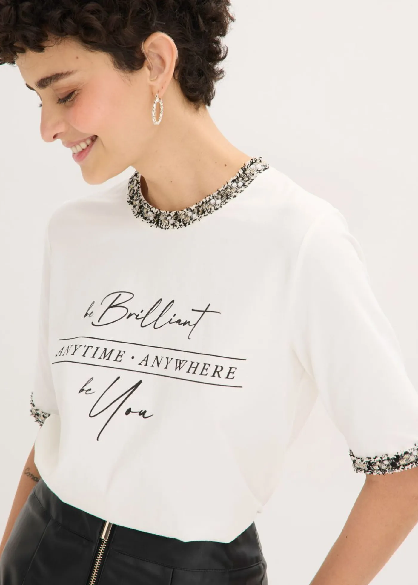 bonprix bonprix Camiseta de algodón orgánico con cinta decorativa Blanco lana Clearance