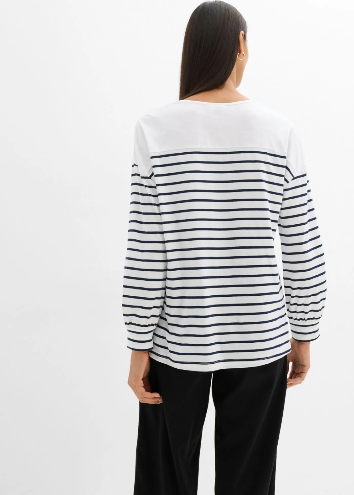 bonprix bonprix Camiseta de algodón orgánico puro con manga larga Blanco-azul marino con rayas Sale
