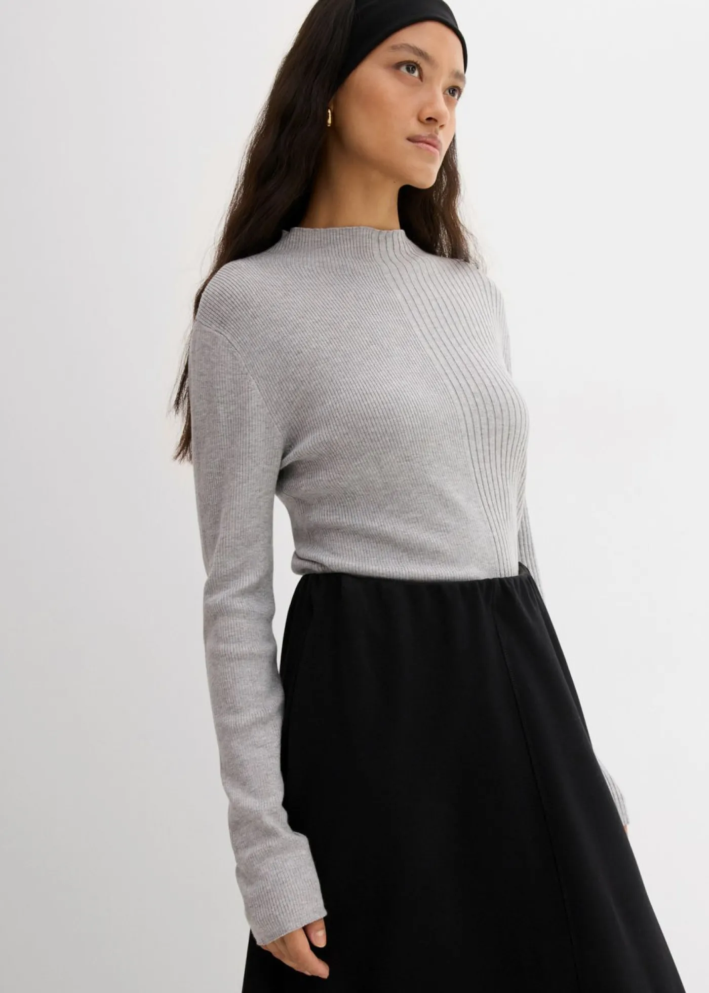 bonprix bonprix Camiseta de canalé de mezcla de viscosa gris claro jaspeado moteado Hot