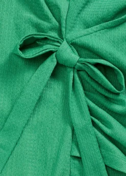 bonprix bonprix Camiseta de crepé de punto con aspecto cruzado verde gema Outlet