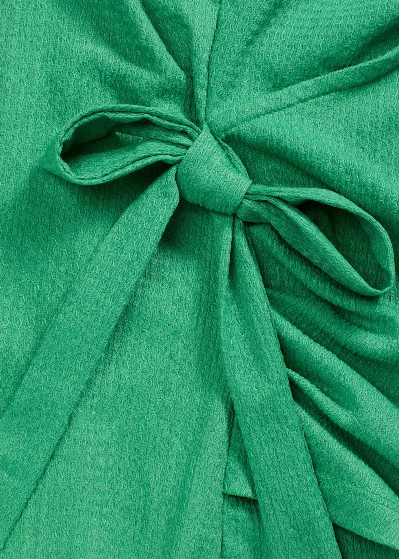 bonprix bonprix Camiseta de crepé de punto con aspecto cruzado verde gema Outlet
