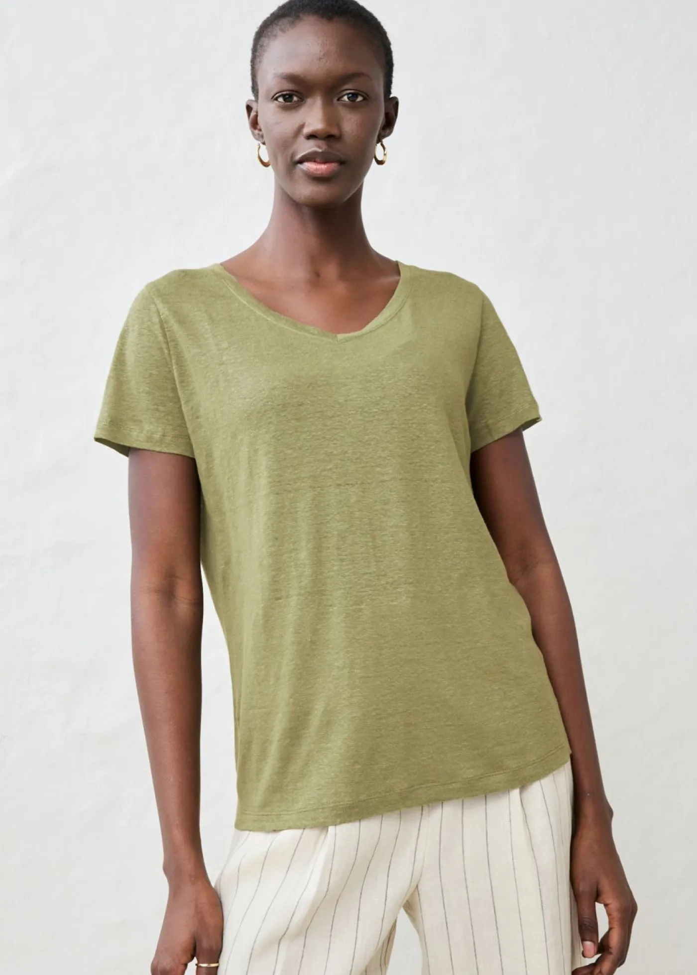 bonprix bonprix Camiseta de lino puro Verde oliva Clearance