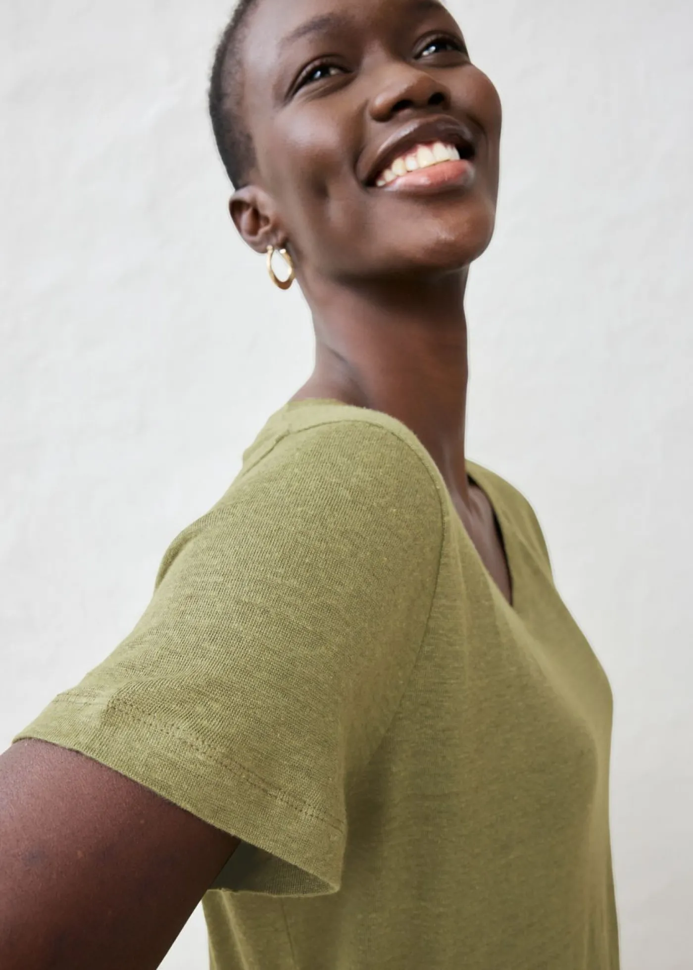bonprix bonprix Camiseta de lino puro Verde oliva Clearance