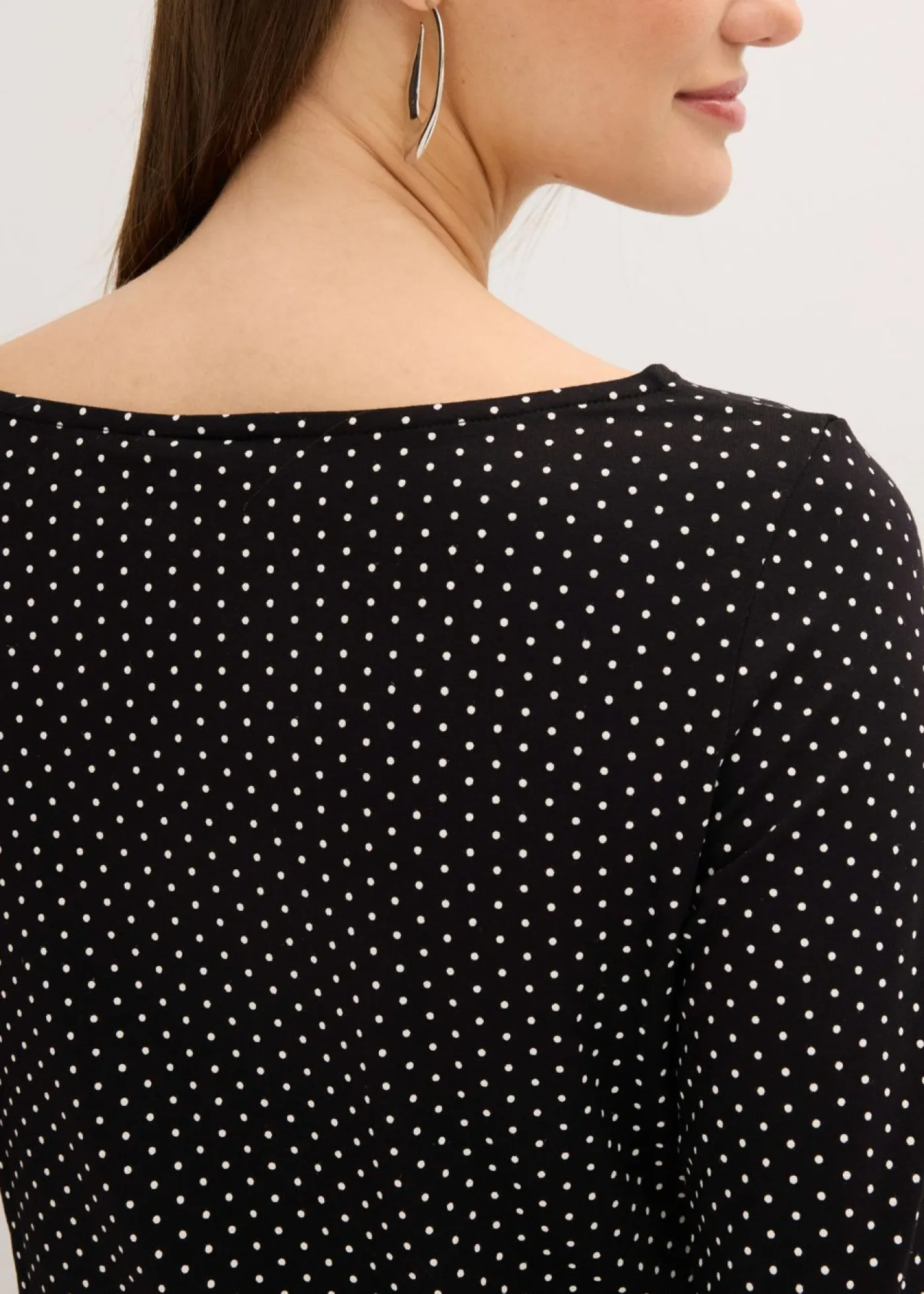 bonprix bonprix Camiseta de suave mezcla de viscosa negro-blanco lana topos Online