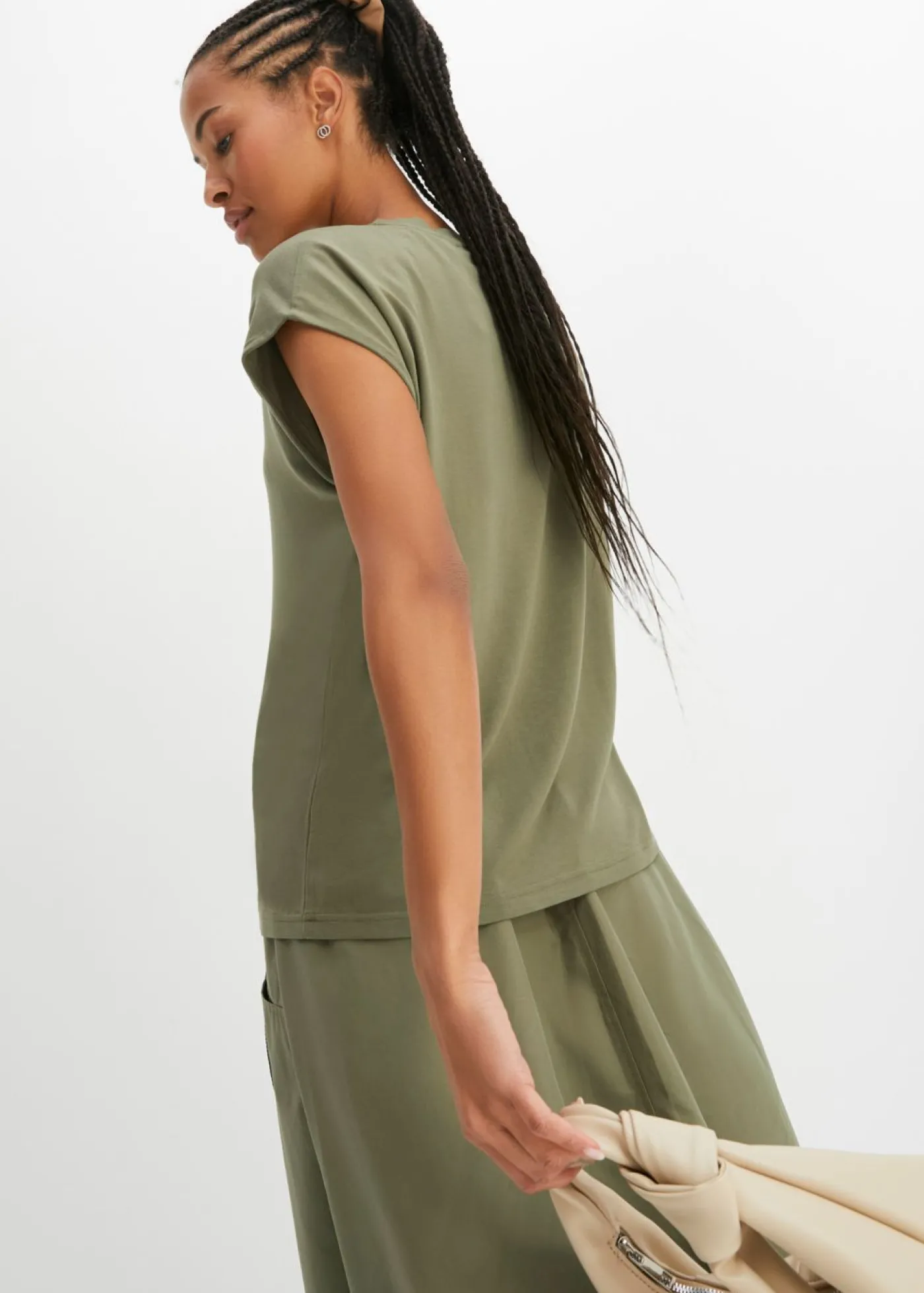 bonprix bonprix Camiseta de viscosa suave Verde oliva Sale