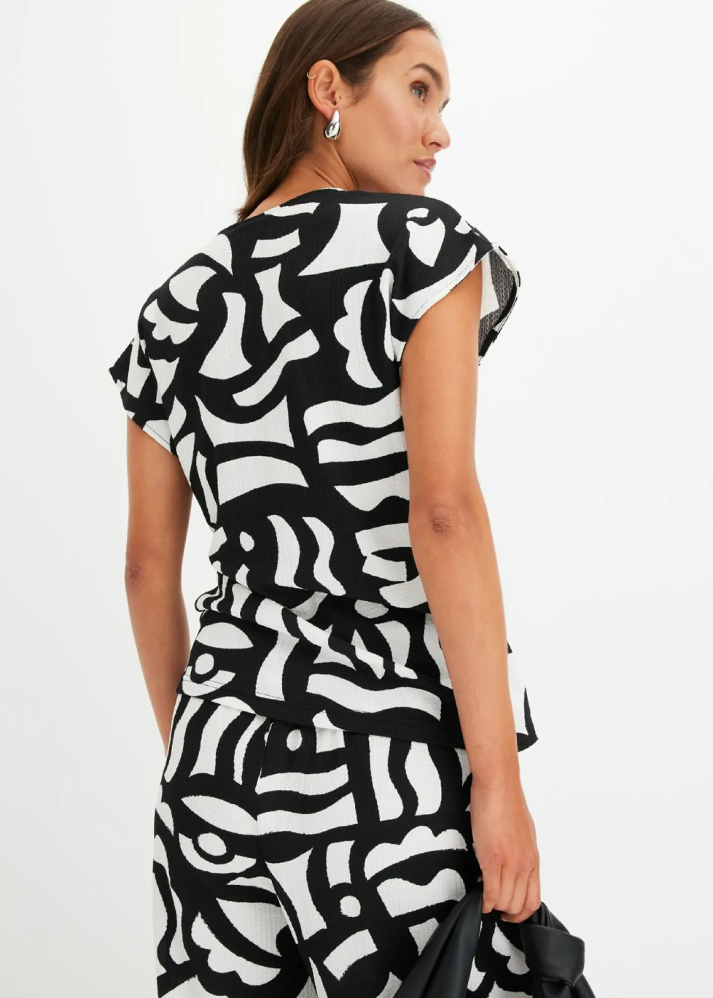 bonprix bonprix Camiseta estampada Negro-blanco lana Outlet