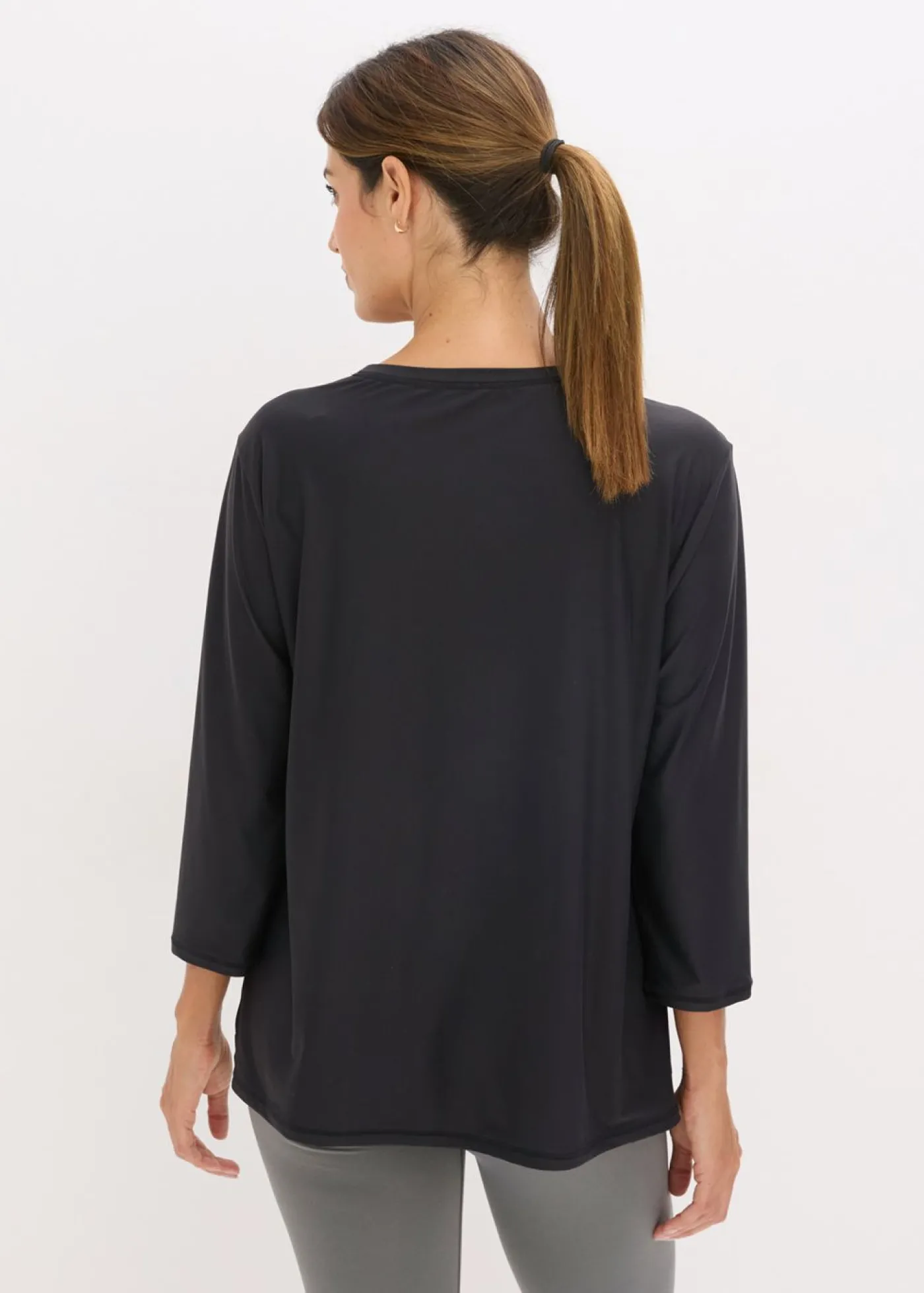 bonprix bonprix Camiseta funcional suave con mangas 3/4 y material de secado rápido Negro New