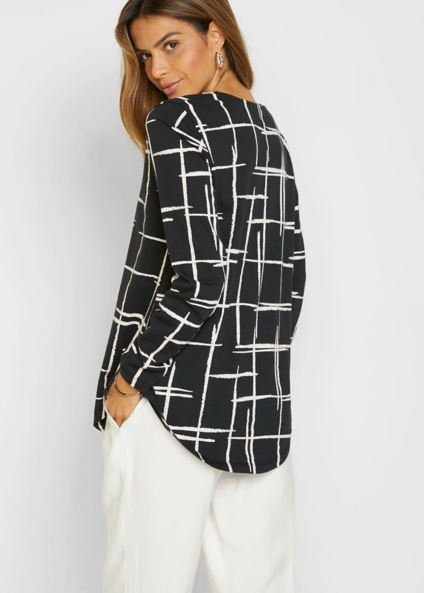 bonprix bonprix Camiseta larga Negro-blanco Online