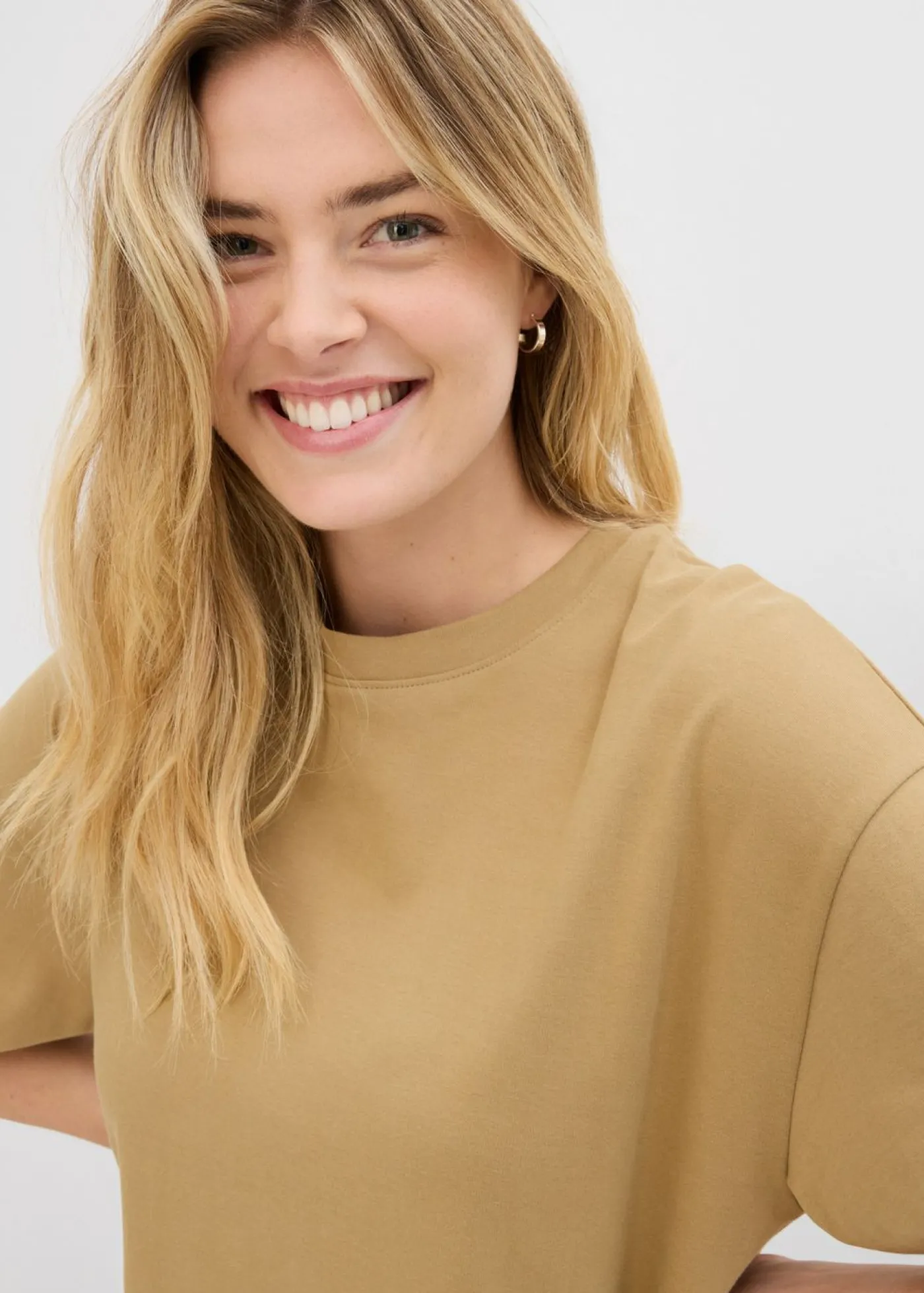 bonprix bonprix Camiseta larga de interlock oliva pálido Clearance