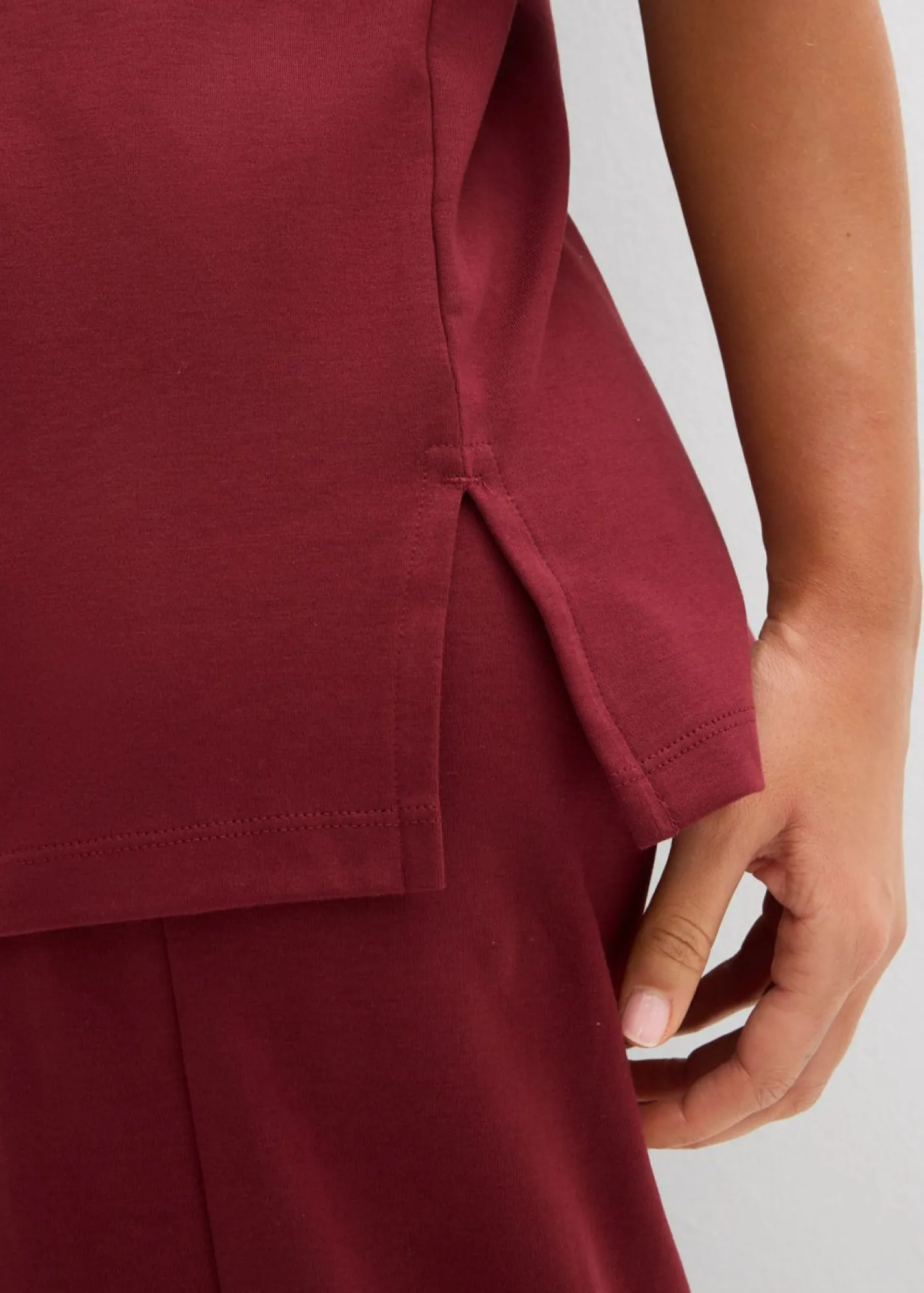 bonprix bonprix Camiseta larga de interlock Rojo rubí Sale