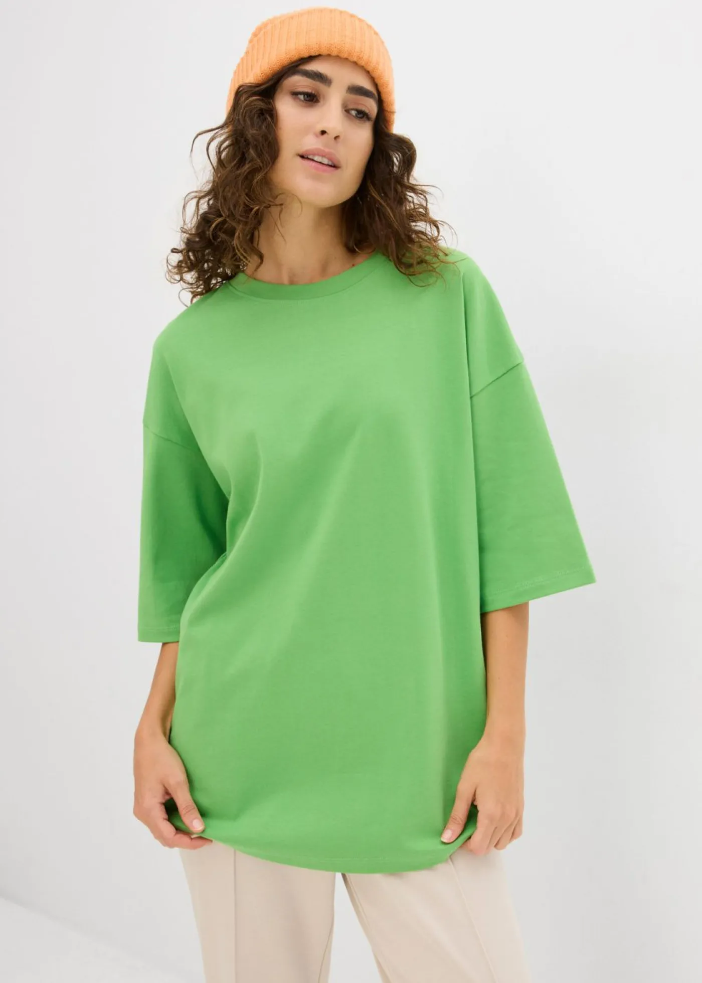 bonprix bonprix Camiseta larga de interlock Verde trébol Hot