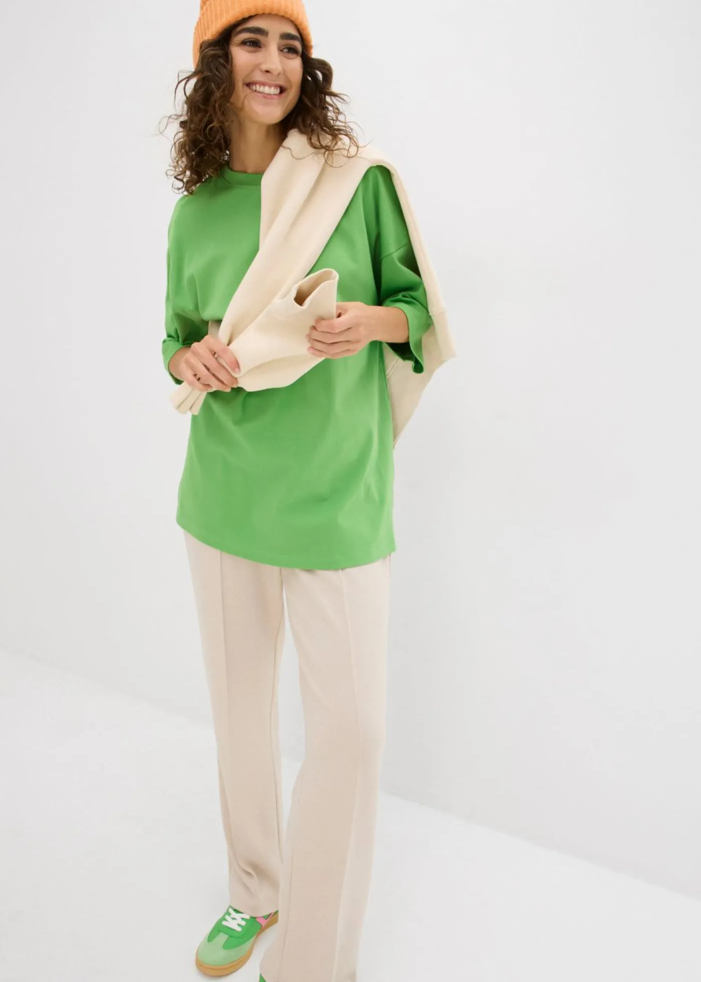 bonprix bonprix Camiseta larga de interlock Verde trébol Hot