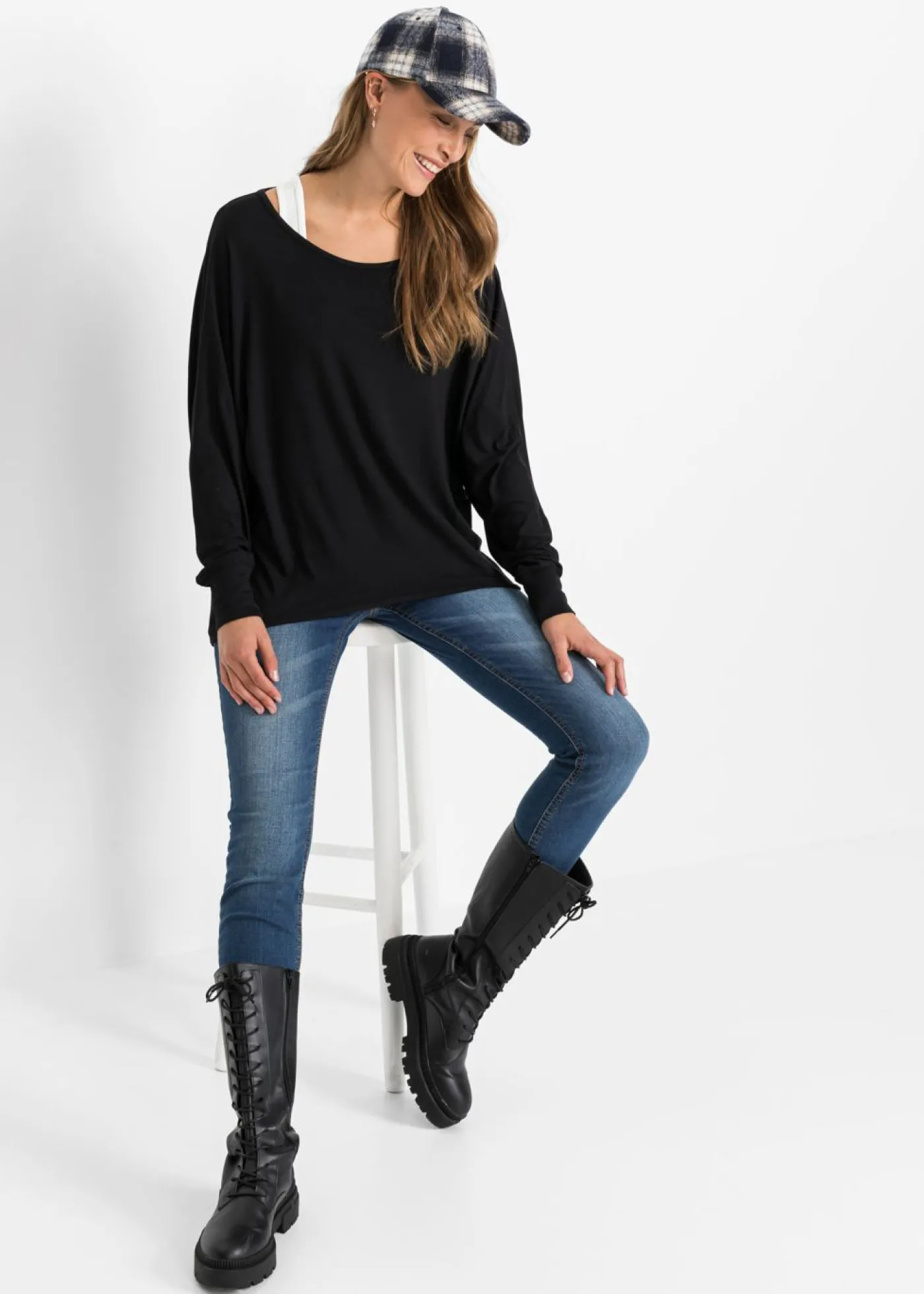 bonprix bonprix Camiseta larga de mezcla de viscosa Negro-blanco lana Online