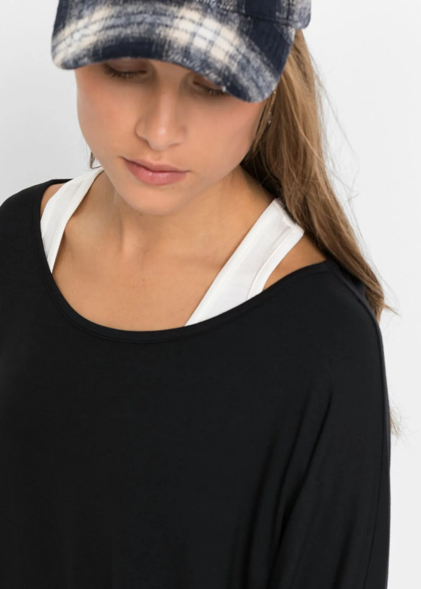 bonprix bonprix Camiseta larga de mezcla de viscosa Negro-blanco lana Online