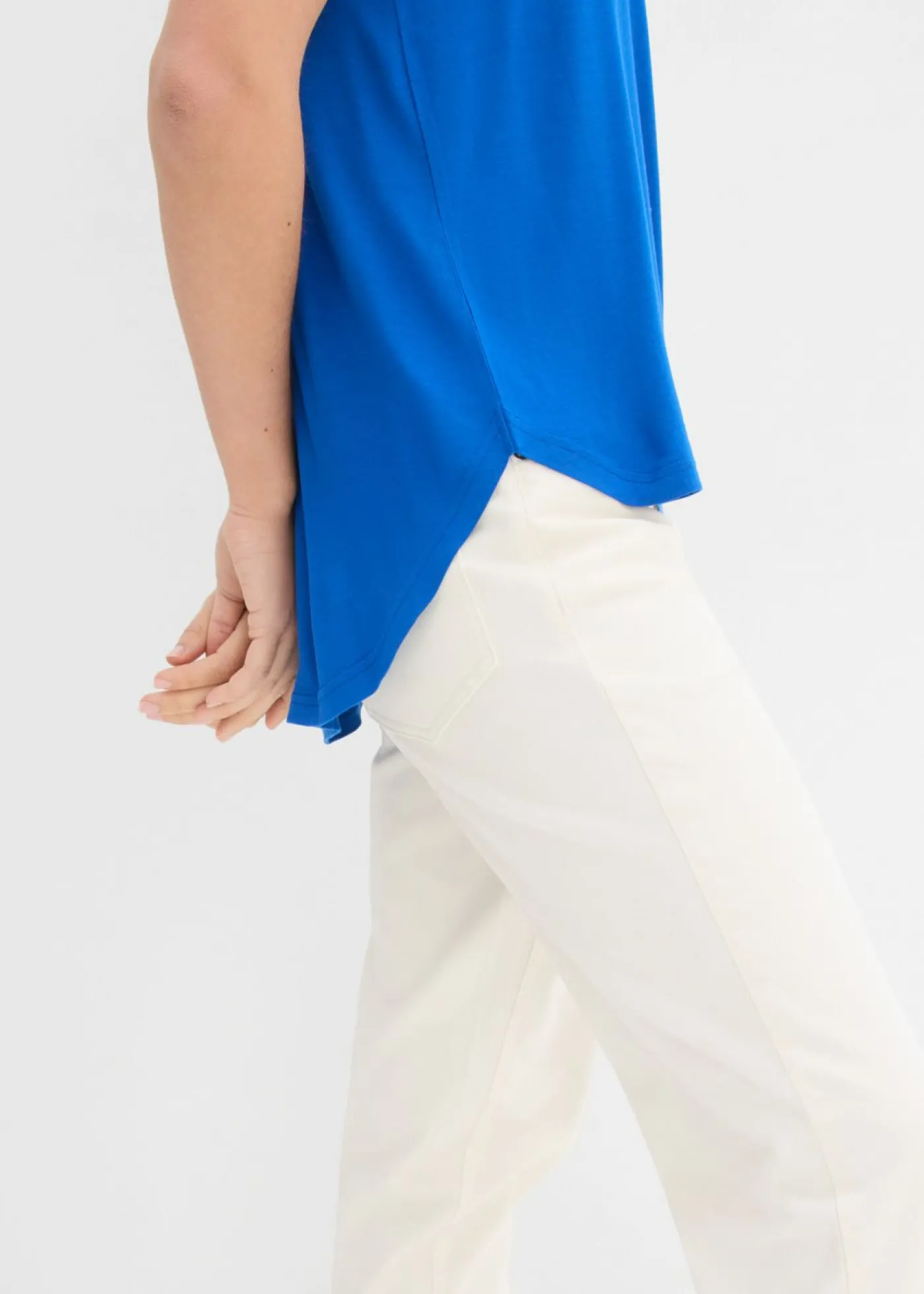 bonprix bonprix Camiseta larga de viscosa suave Azul ártico Clearance