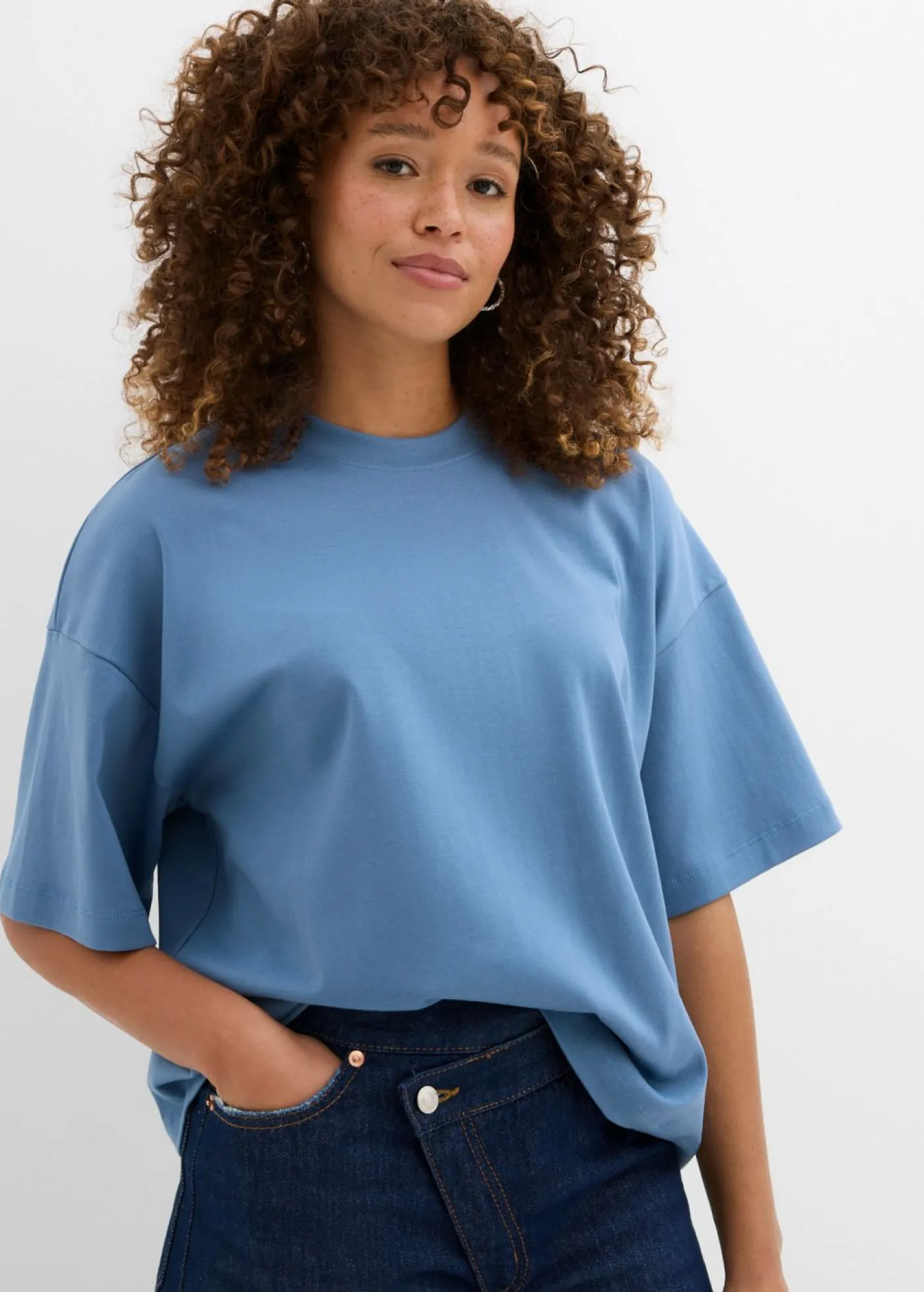 bonprix bonprix Camiseta oversize, corta, de algodón orgánico puro y pesado Azul ola
