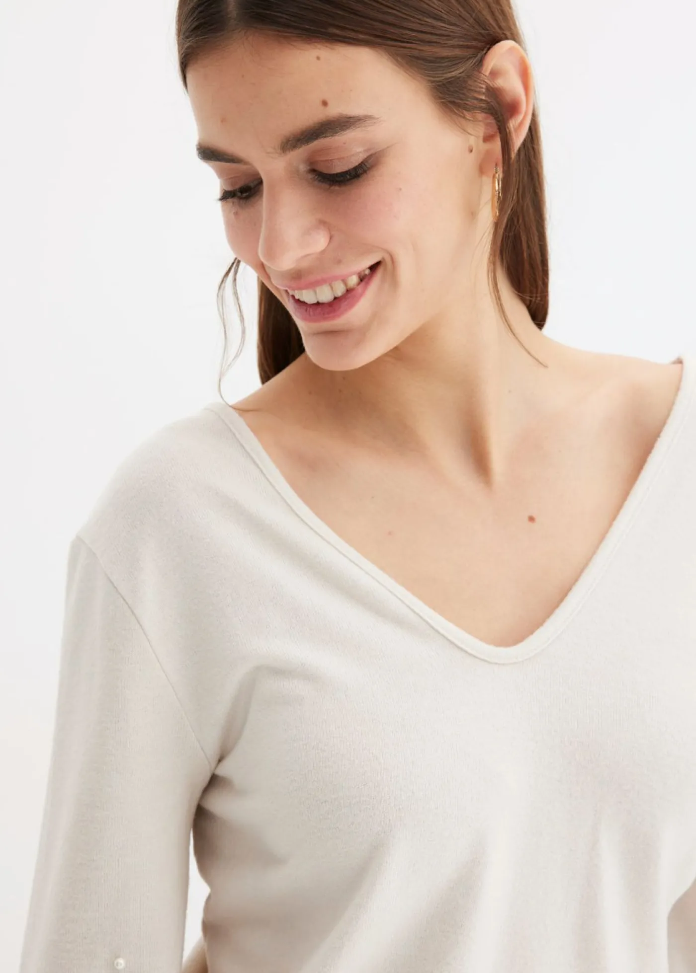 bonprix bonprix Camiseta polar con perlas Crudo Hot
