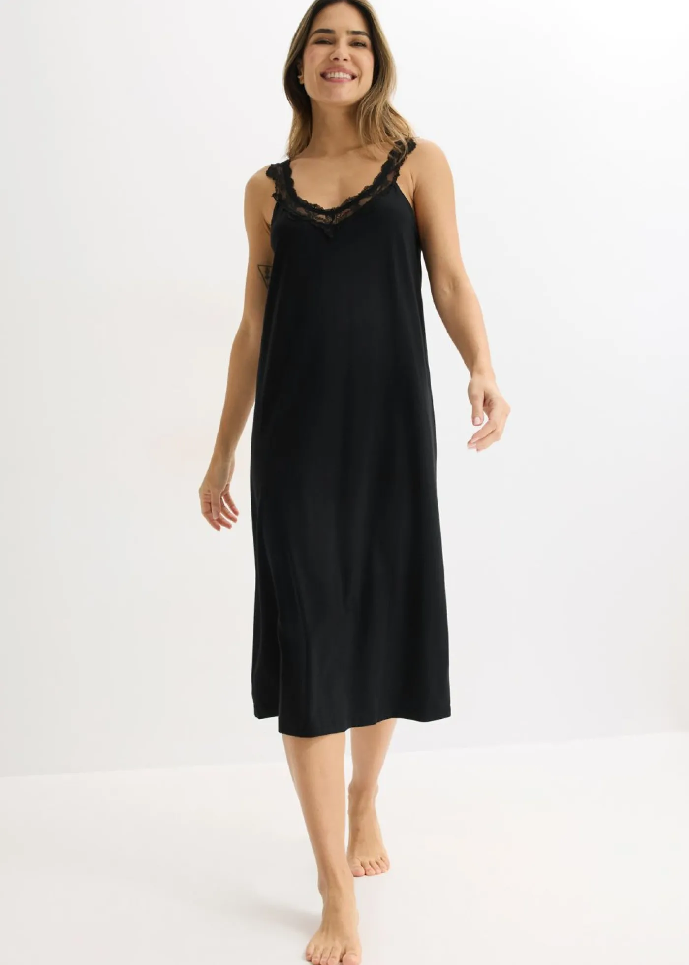 bonprix bonprix Camisón con encaje Negro Clearance