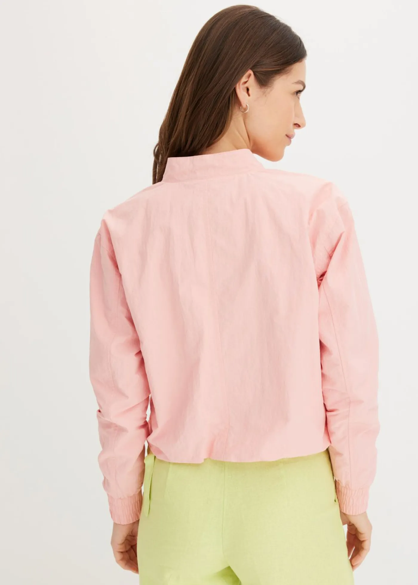 bonprix bonprix Cazadora corta y suave rosa pálido Hot