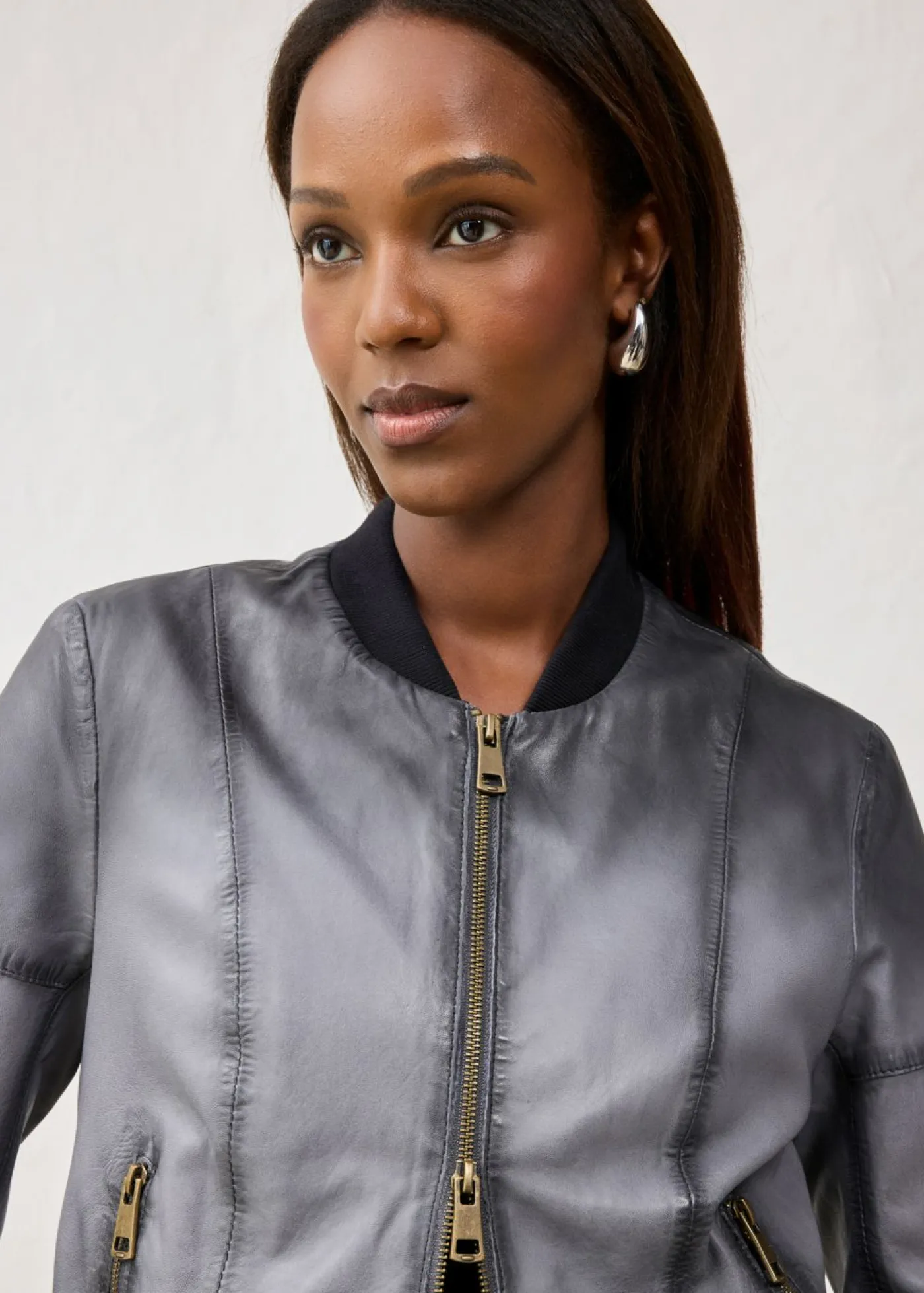 bonprix bonprix Cazadora de cuero en napa de cordero Gris-negro Online