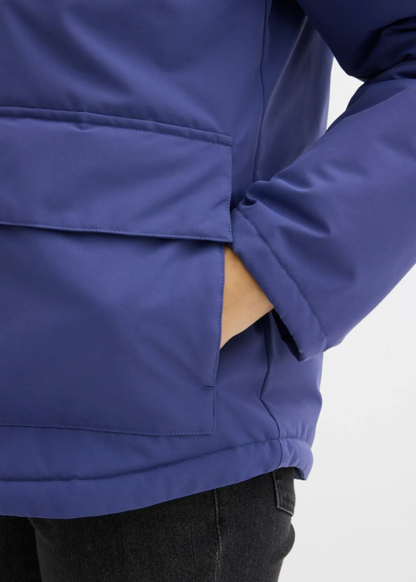 bonprix bonprix Cazadora de invierno con bolsillos Pacífico oscuro Online