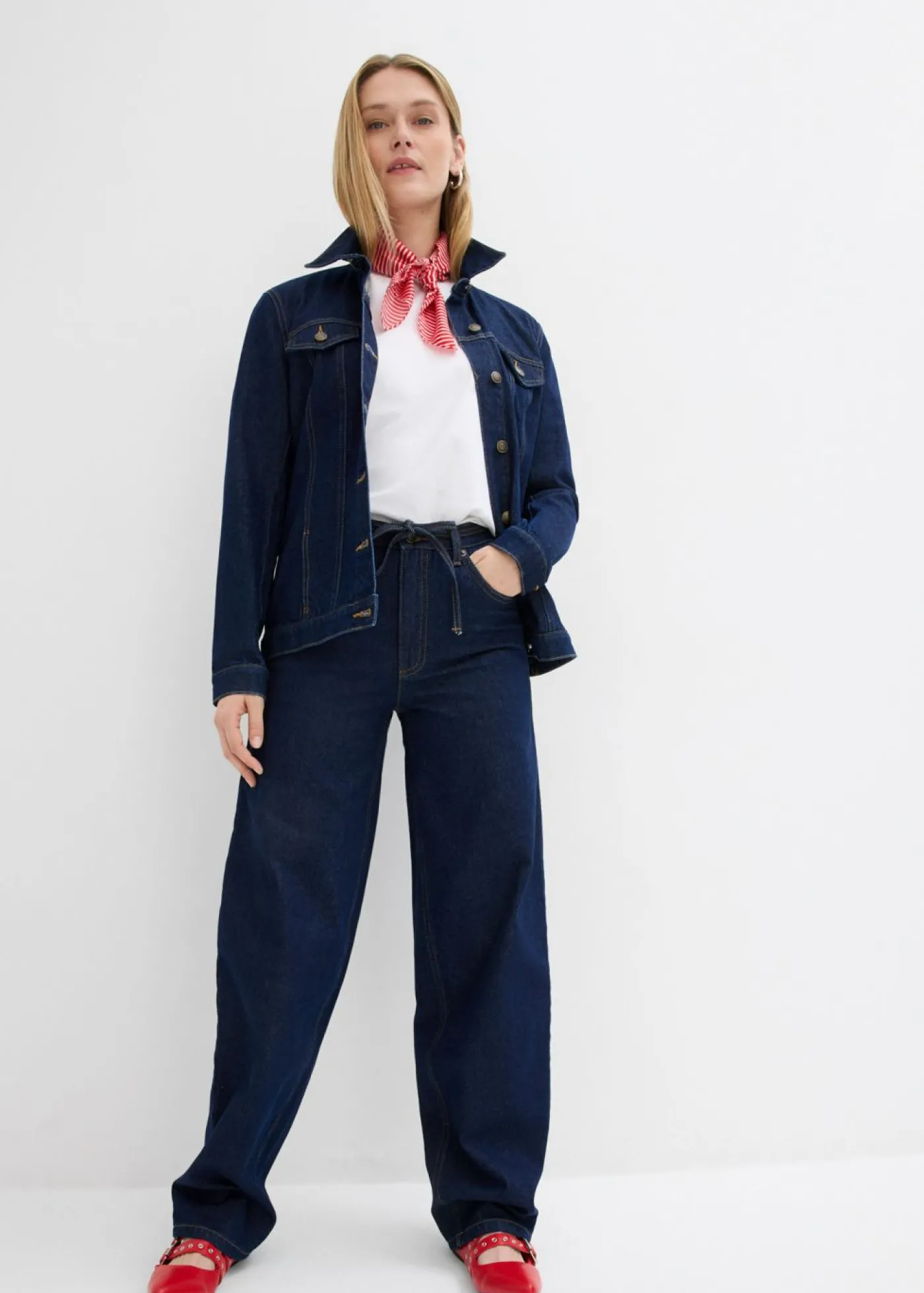 bonprix bonprix Cazadora vaquera ajustada Azul oscuro denim Best