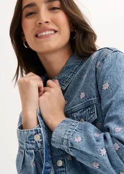 bonprix bonprix Cazadora vaquera con bordado de flores Denim claro desgastado New