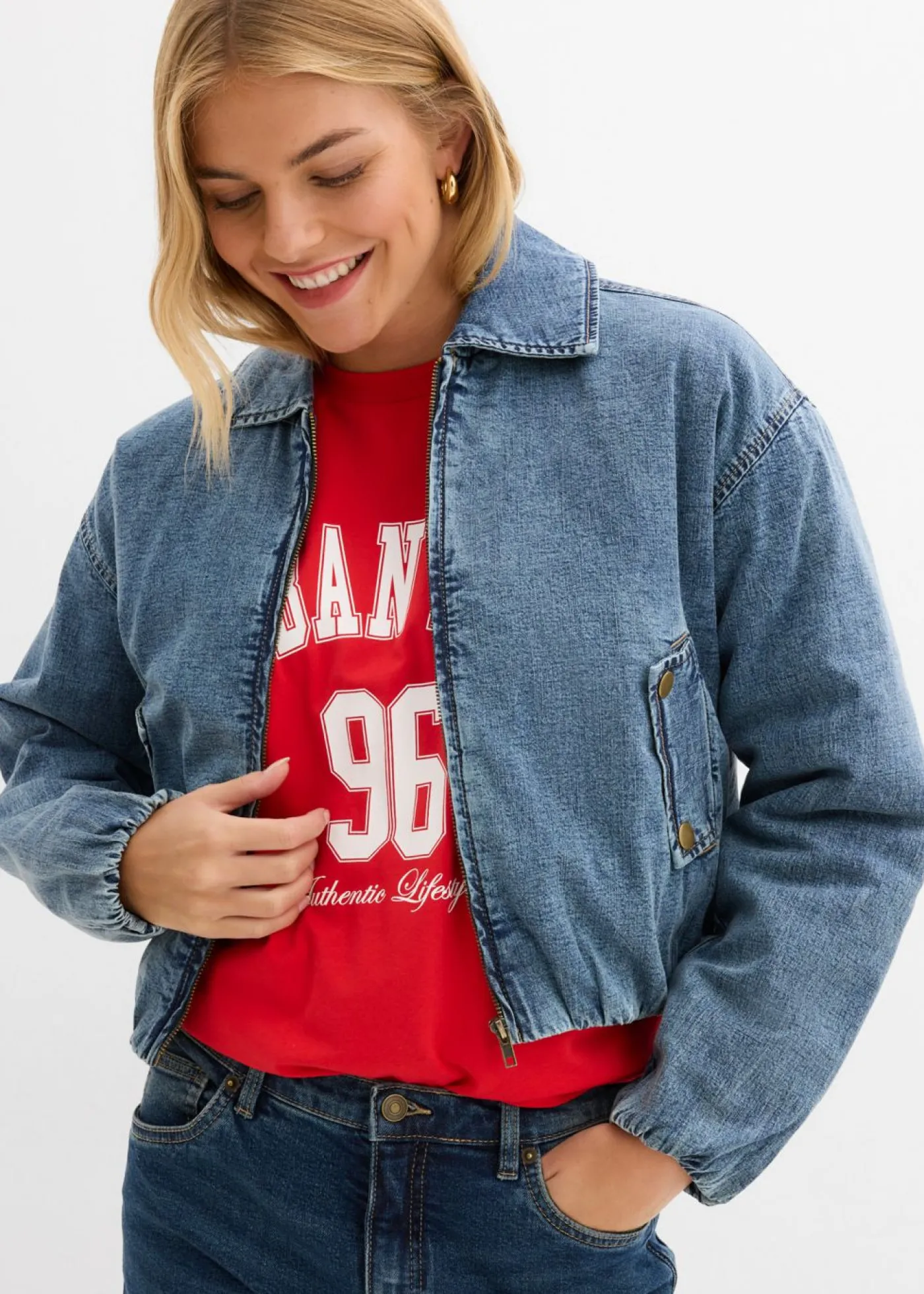 bonprix bonprix Cazadora vaquera con forro cálido, cropped Denim medio desgastado Hot