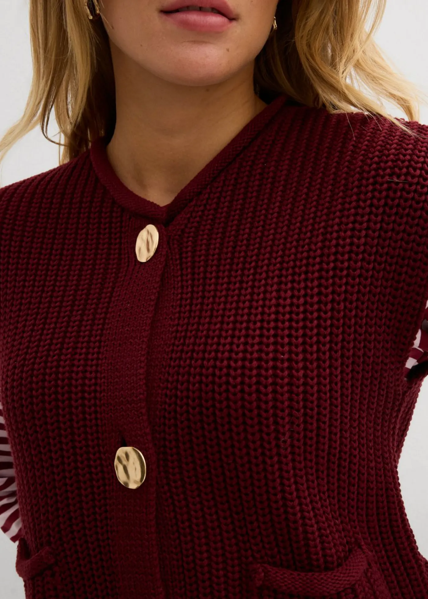 bonprix bonprix Chaleco de punto con bolsillos Rojo rubí Outlet