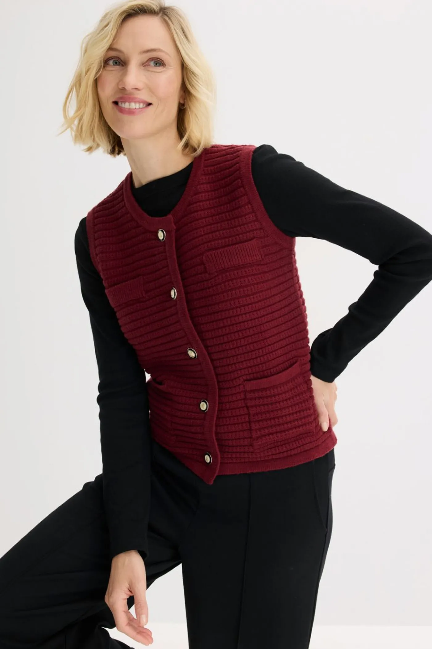 bonprix bonprix Chaleco de punto con contenido de viscosa Rojo rubí New