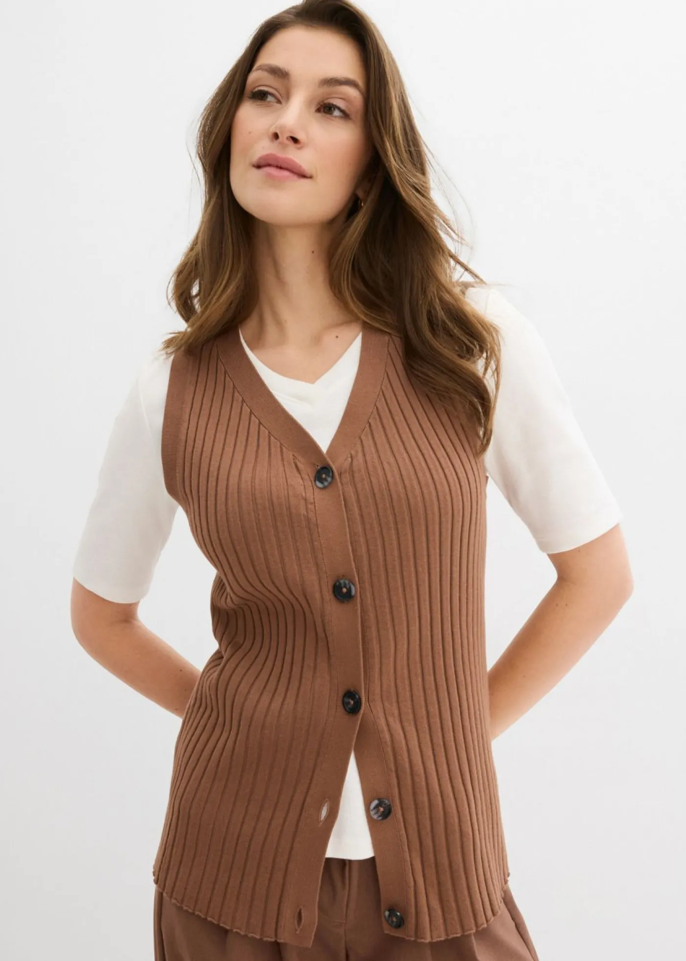 bonprix bonprix Chaleco de punto de canalé Marrón castaño Discount