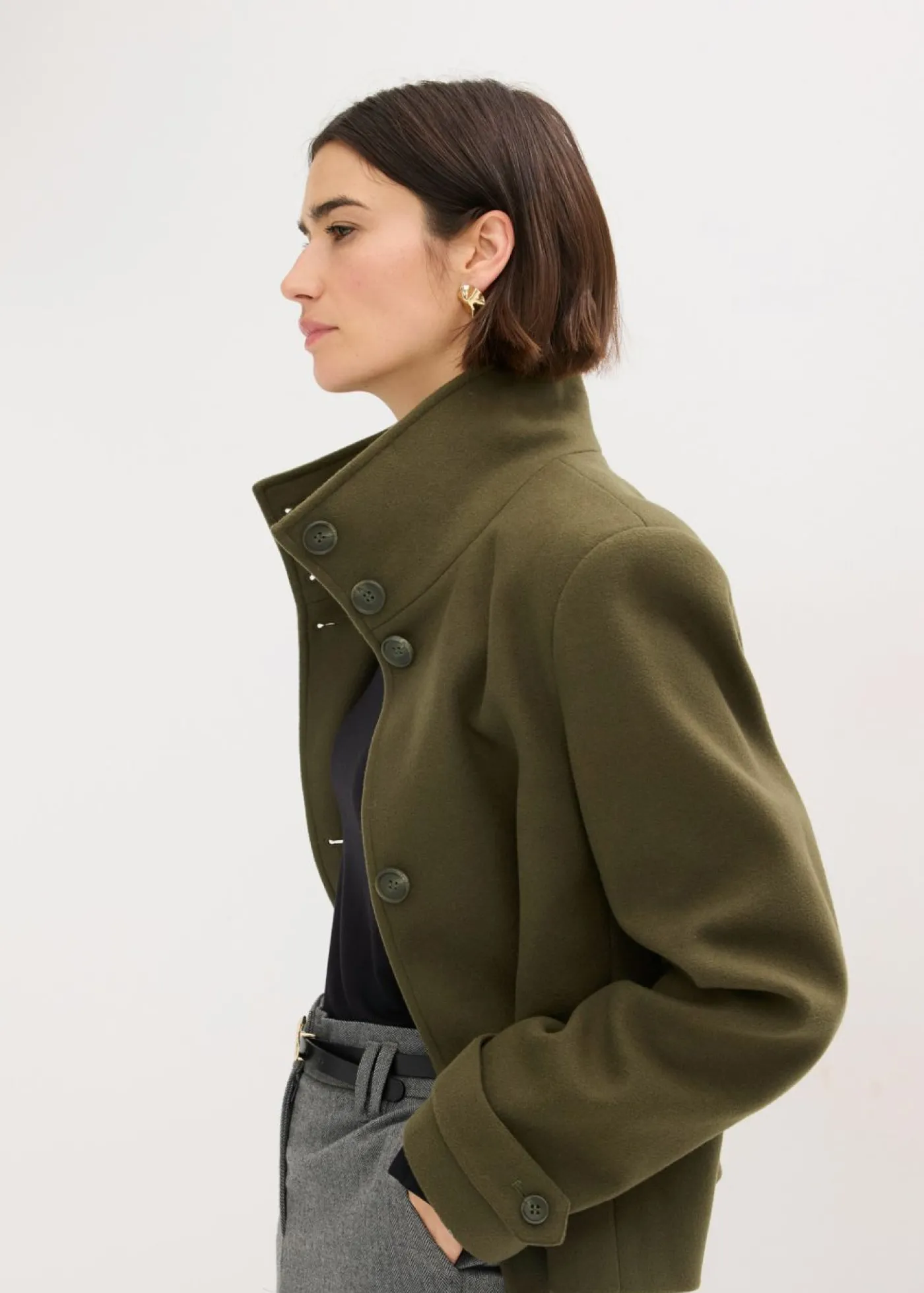 bonprix bonprix Chaqueta con aspecto de lana Verde oliva oscuro Hot