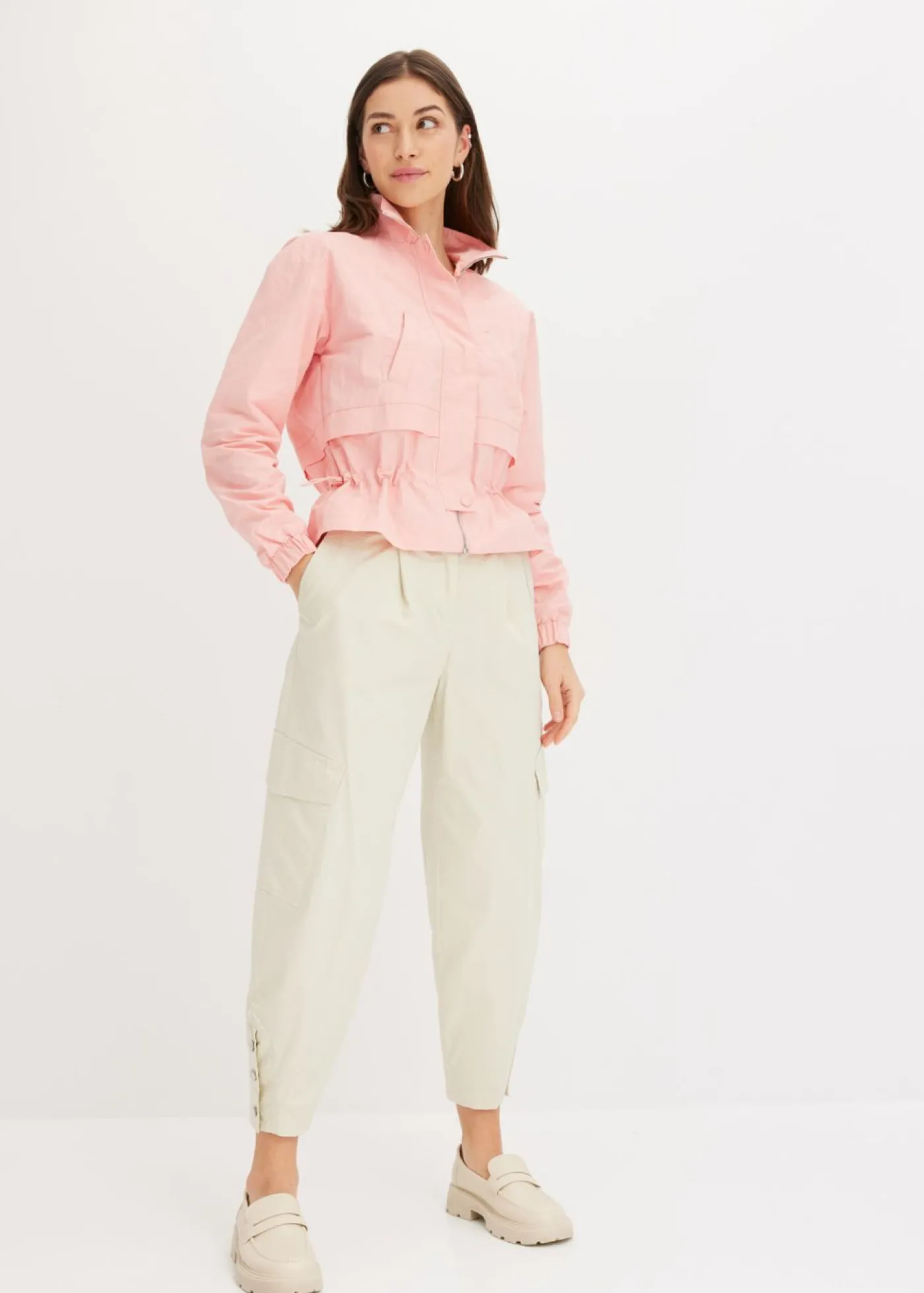 bonprix bonprix Chaqueta corta con cordón ajustable en la cintura rosa pálido Online