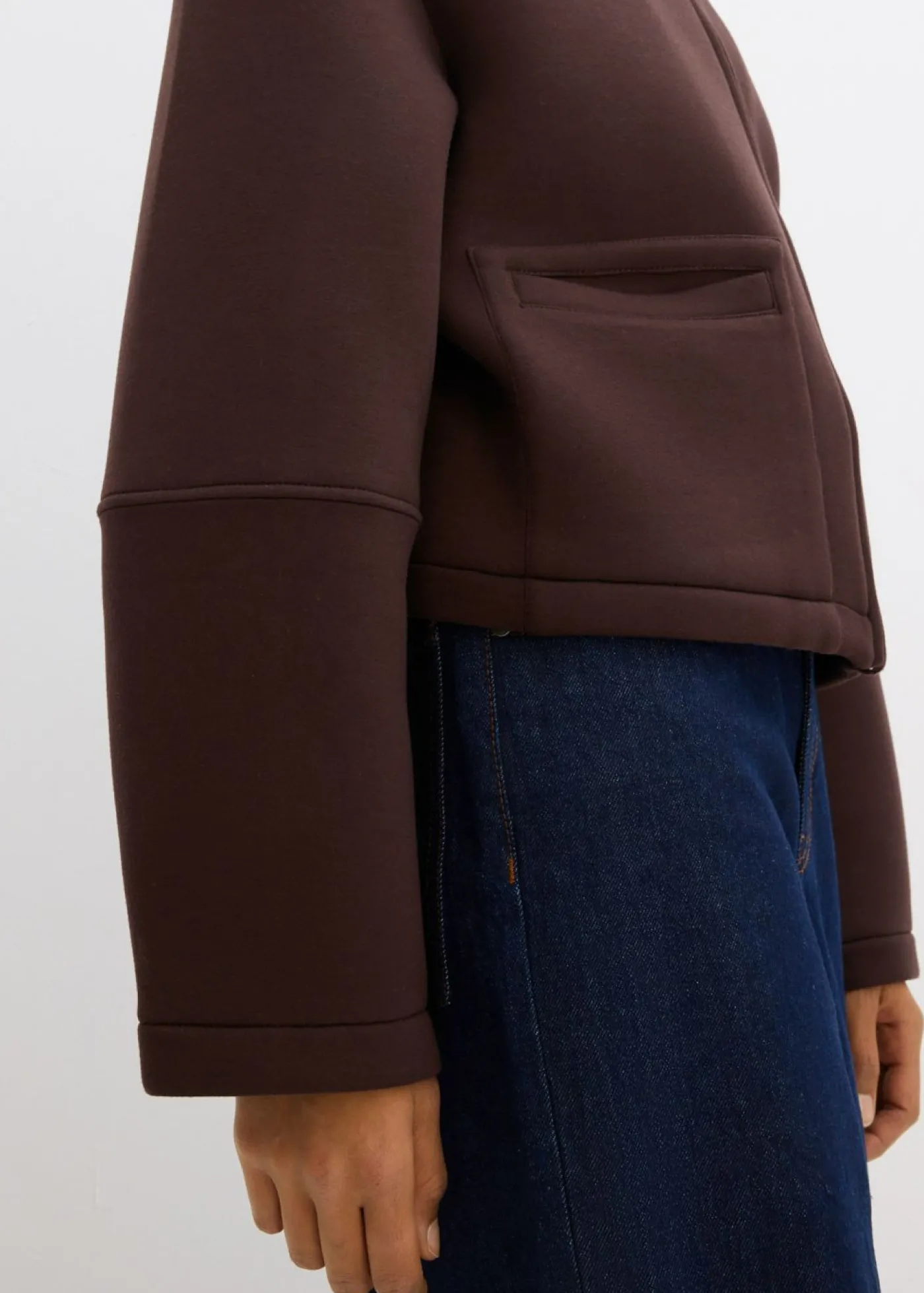 bonprix bonprix Chaqueta corta de neopreno Marrón oscuro Outlet