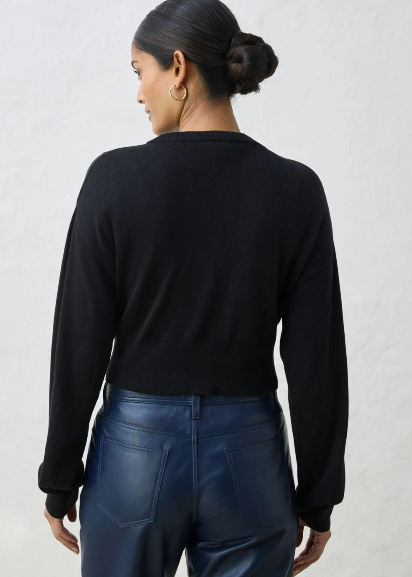 bonprix bonprix Chaqueta corta de punto con contenido de seda Negro