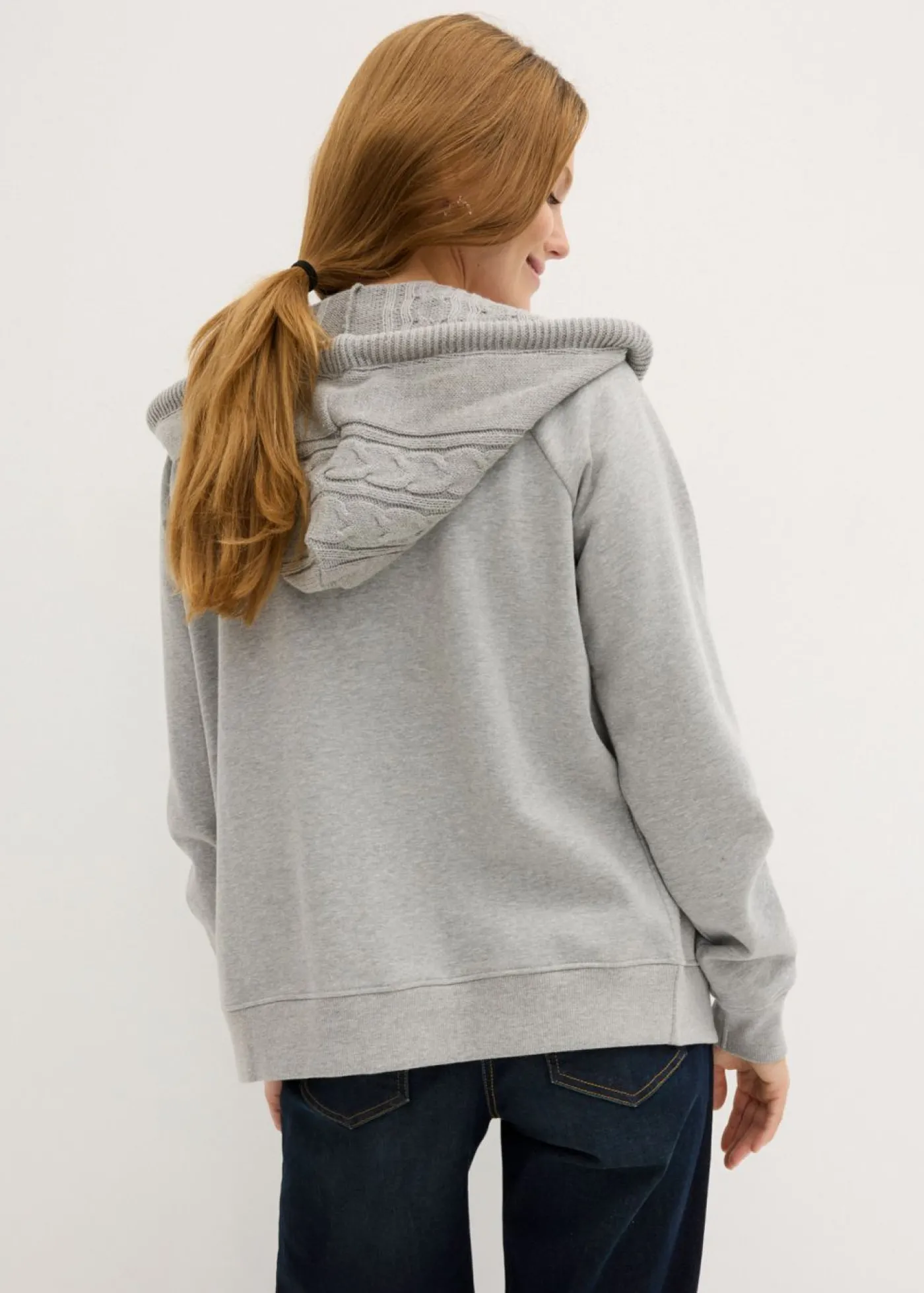 bonprix bonprix Chaqueta de chándal con capucha de punto y bolsillo Gris claro jaspeado New