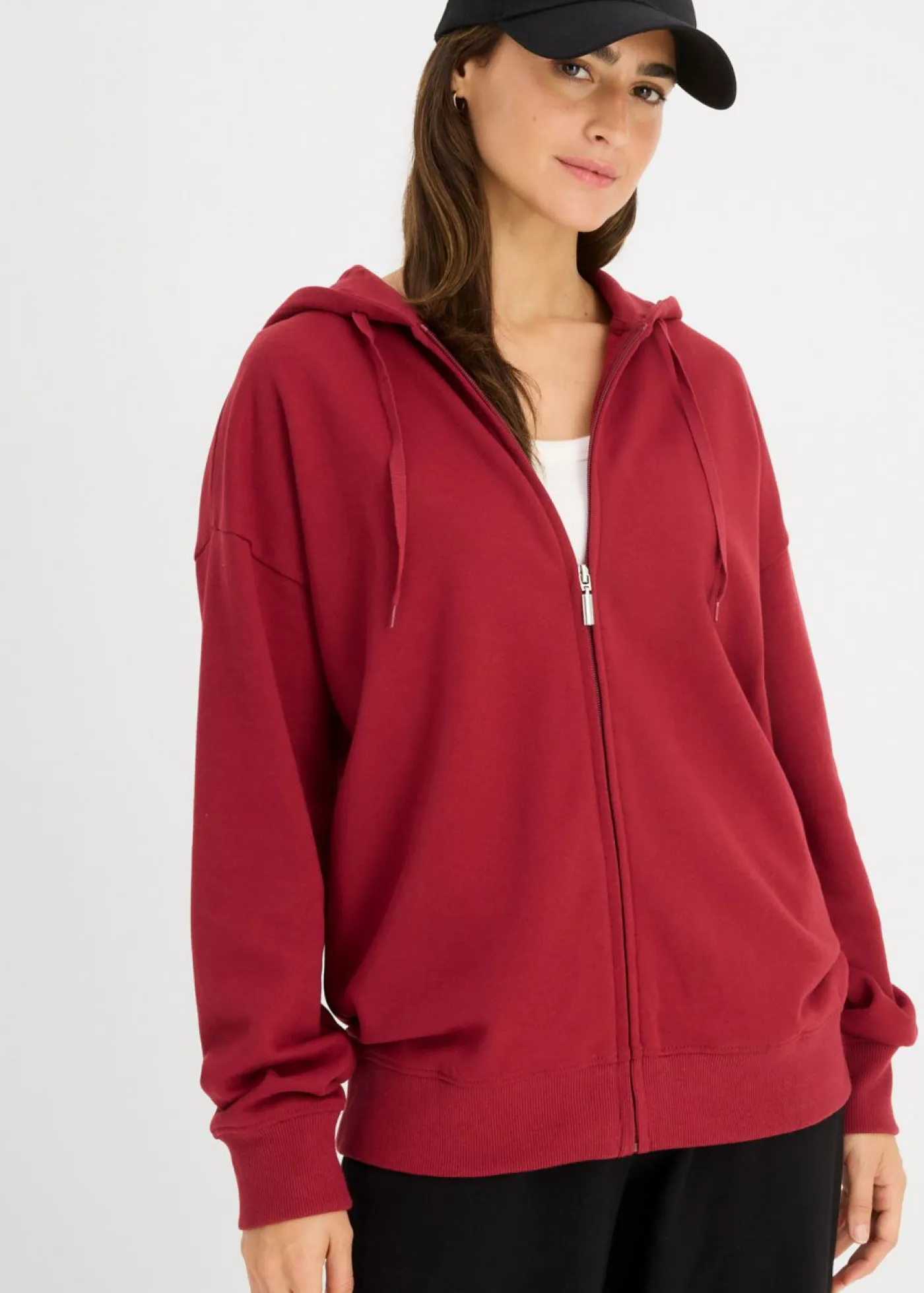 bonprix bonprix Chaqueta de chándal larga Ciruela Best