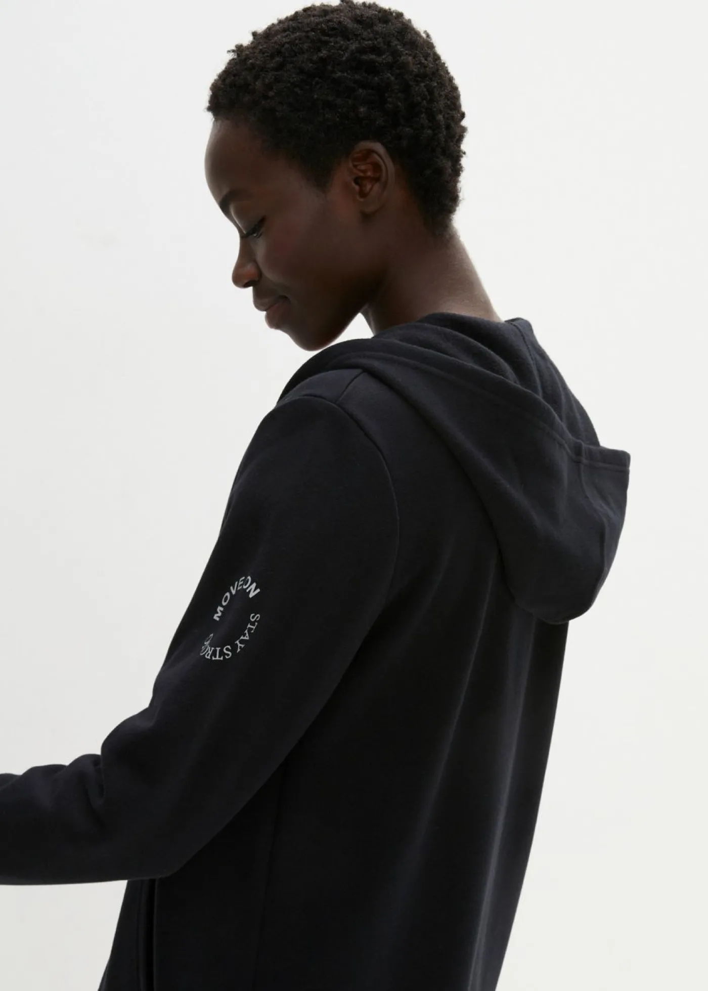 bonprix bonprix Chaqueta de chándal larga Negro Discount