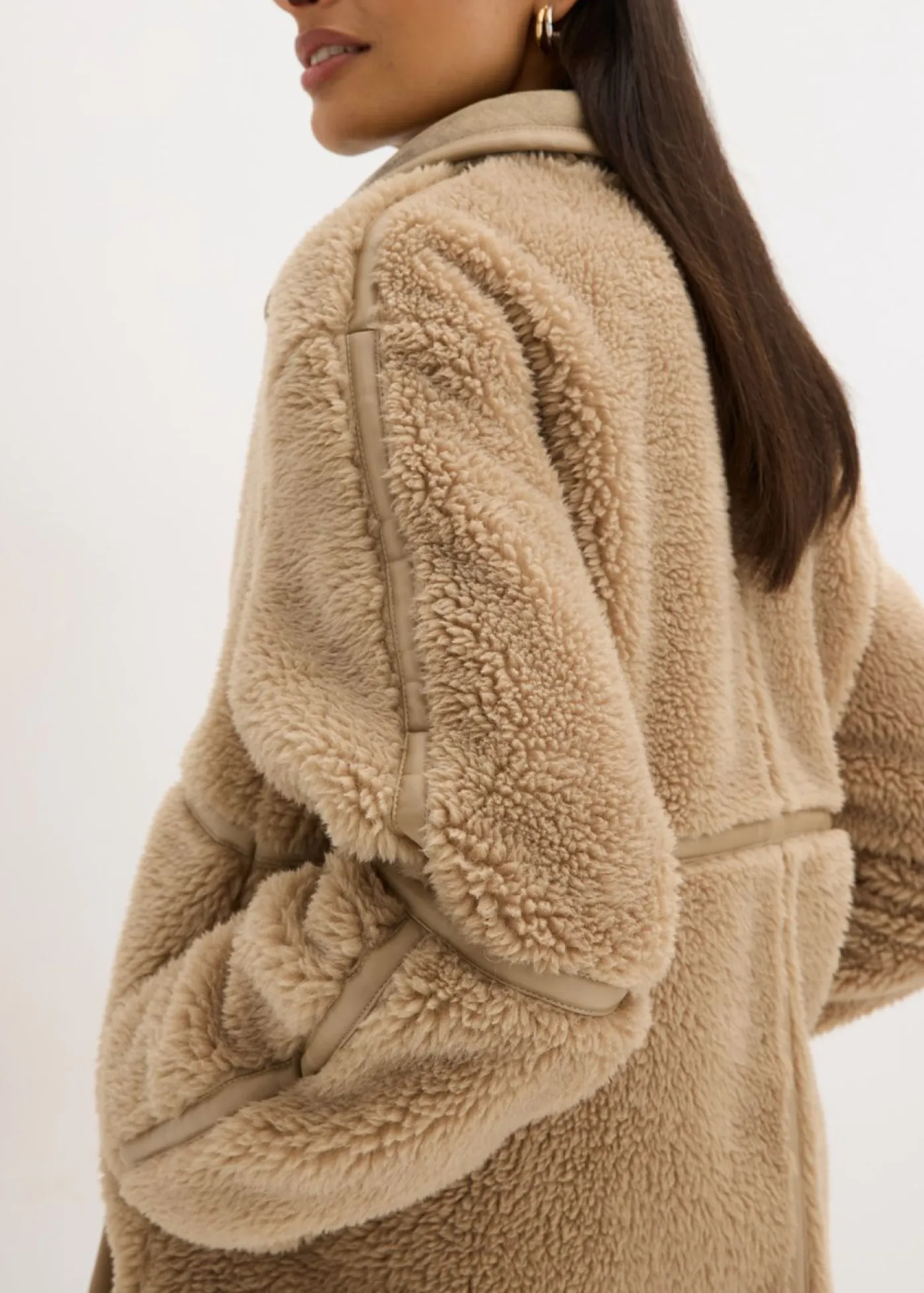 bonprix bonprix Chaqueta de pelo Caqui claro Outlet