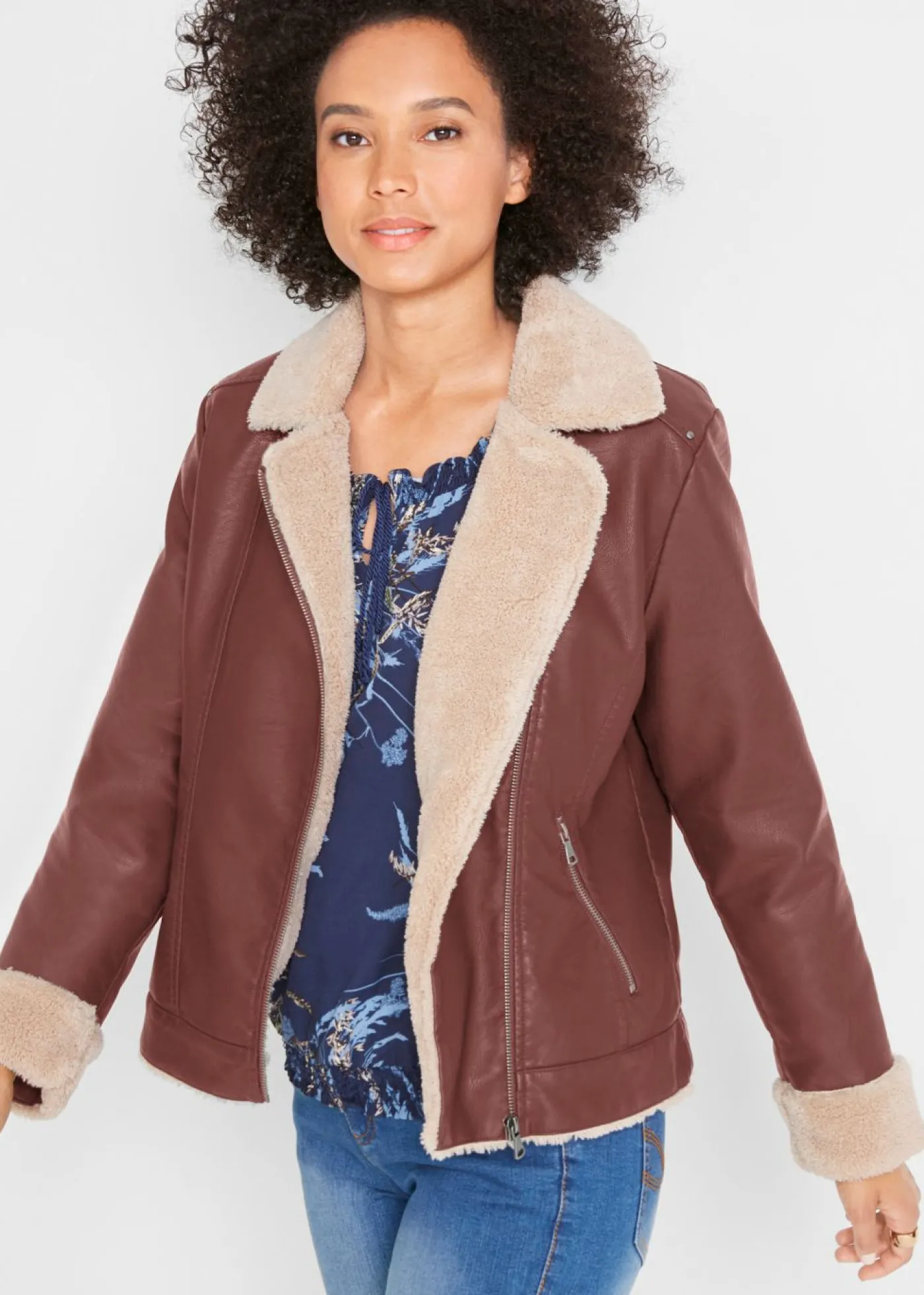 bonprix bonprix Chaqueta de piel sintética, con forro Marrón café Best