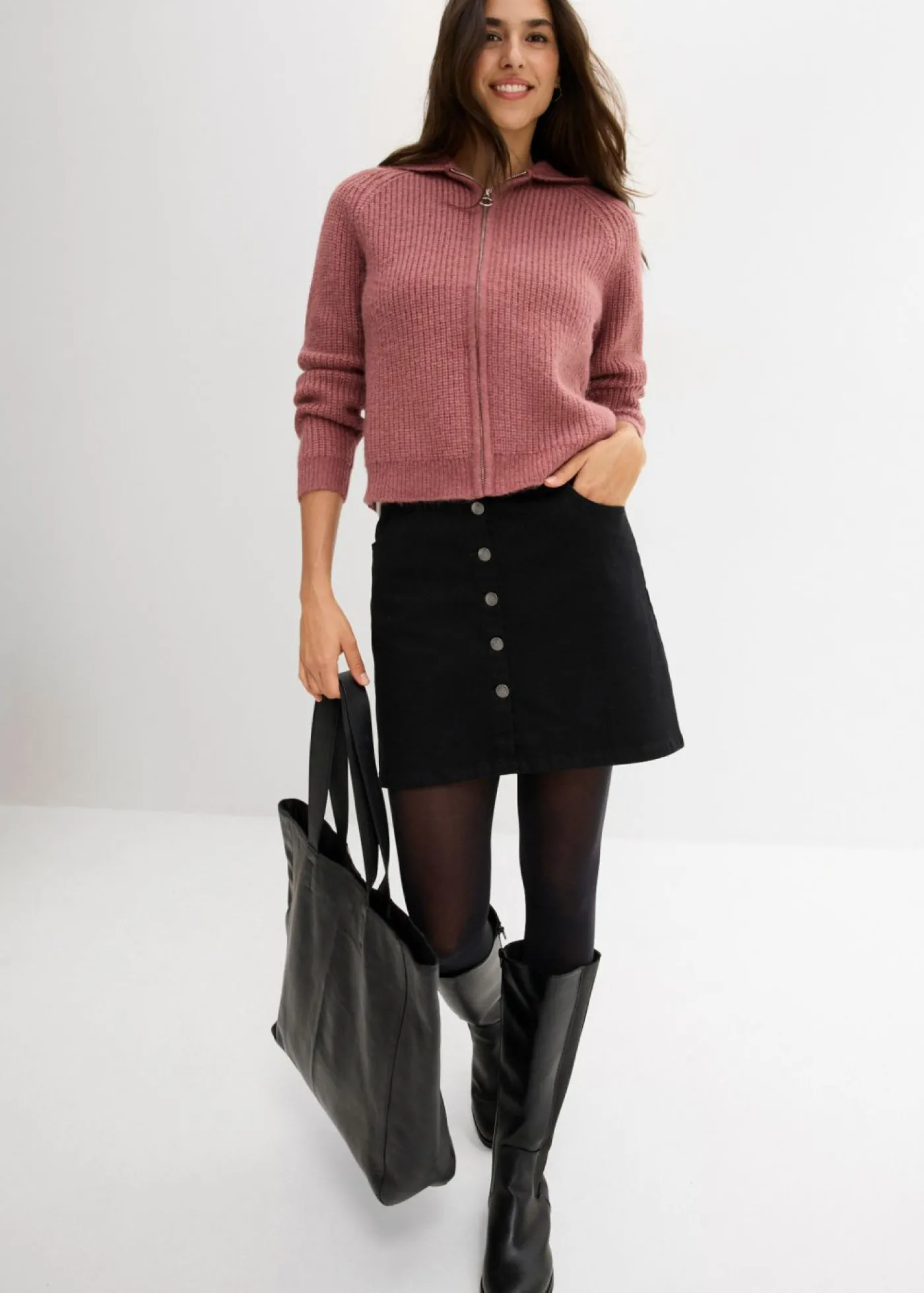 bonprix bonprix Chaqueta de punto con capucha baya suave Online