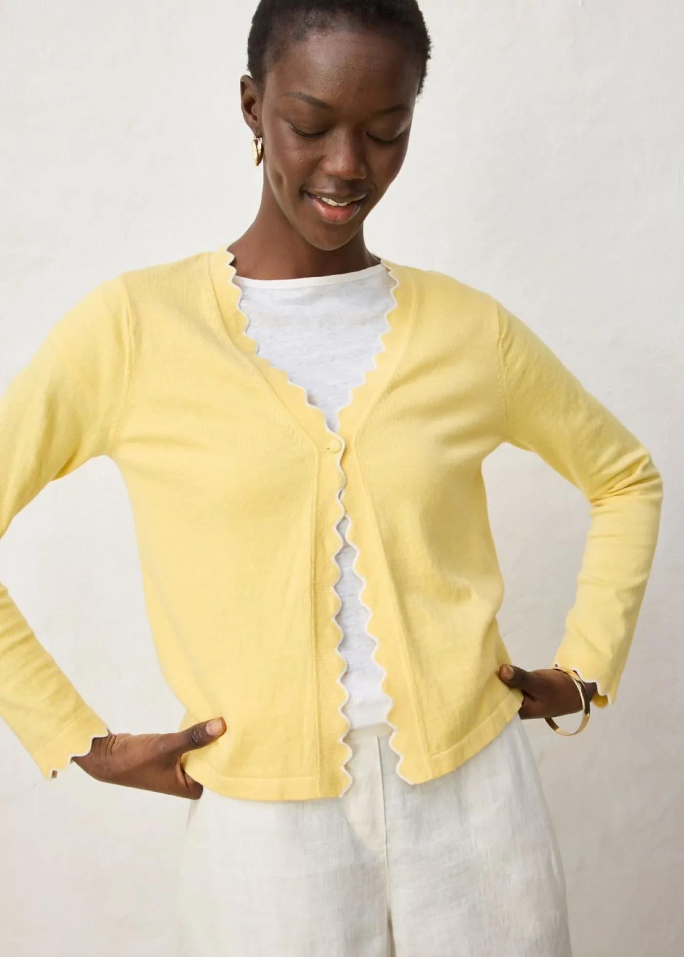 bonprix bonprix Chaqueta de punto con contenido de seda Amarillo claro-blanco lana Hot