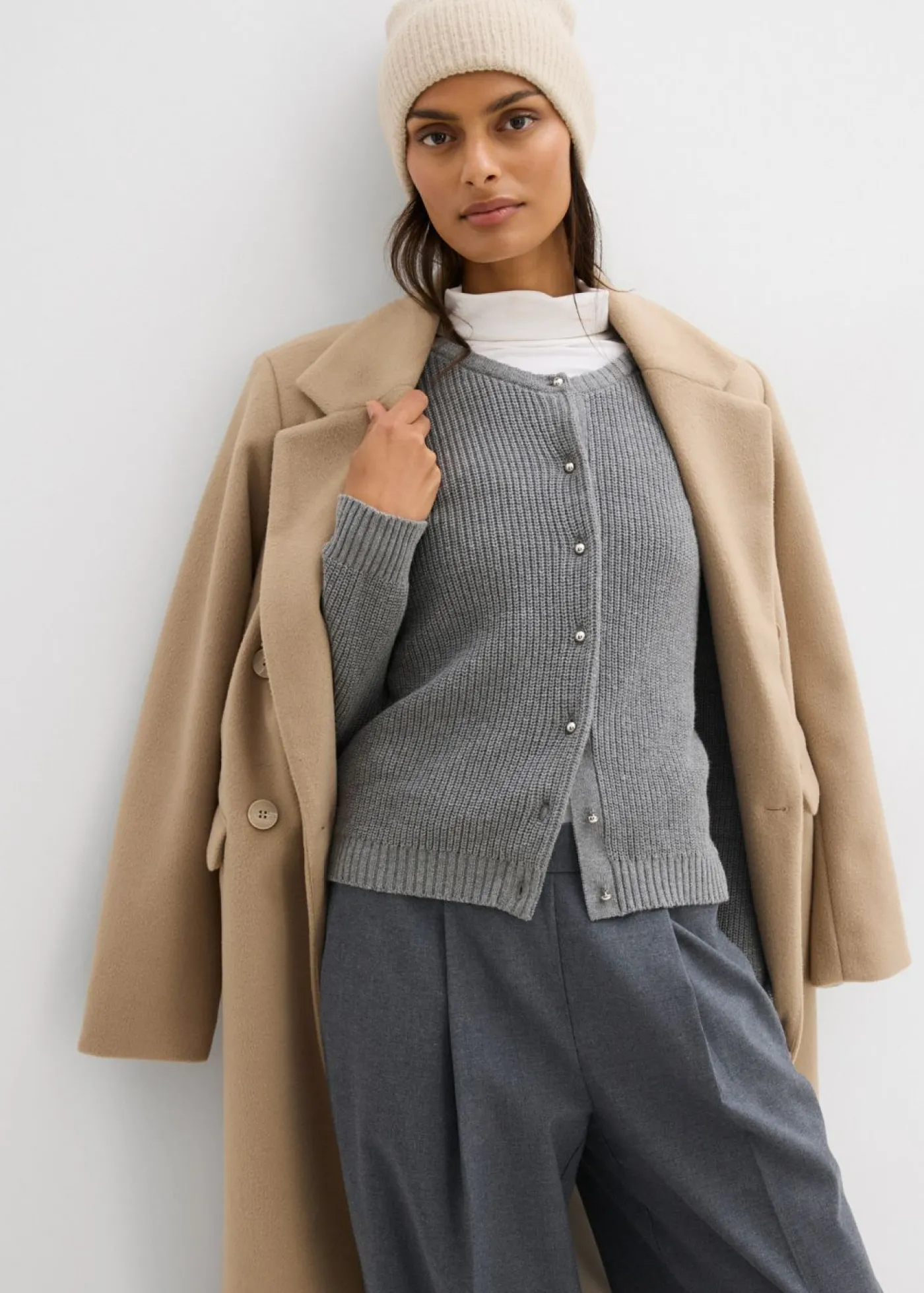 bonprix bonprix Chaqueta de punto de mezcla de lana con botones decorativos Gris jaspeado Discount