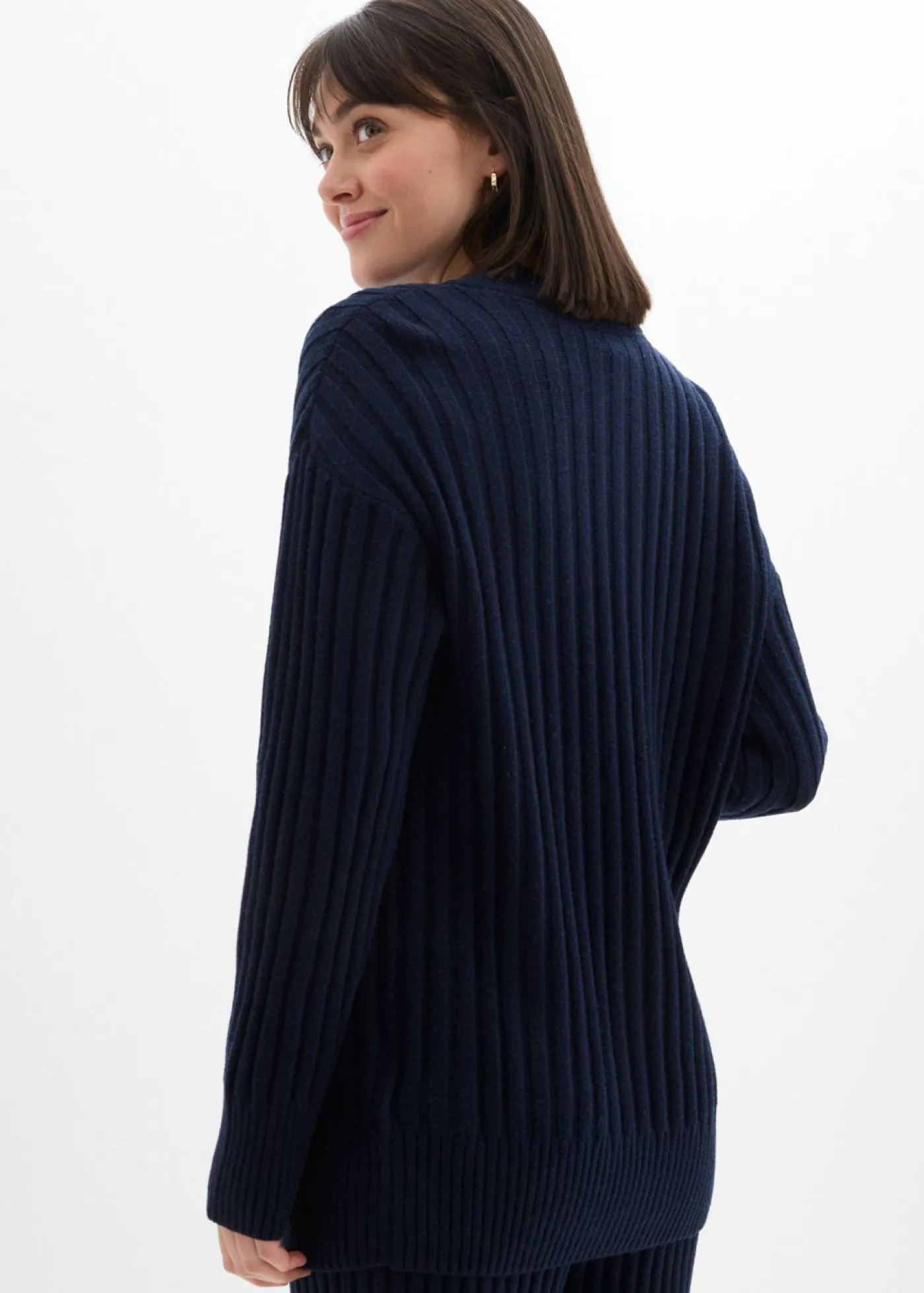 bonprix bonprix Chaqueta de punto de mezcla de viscosa suave Azul marino