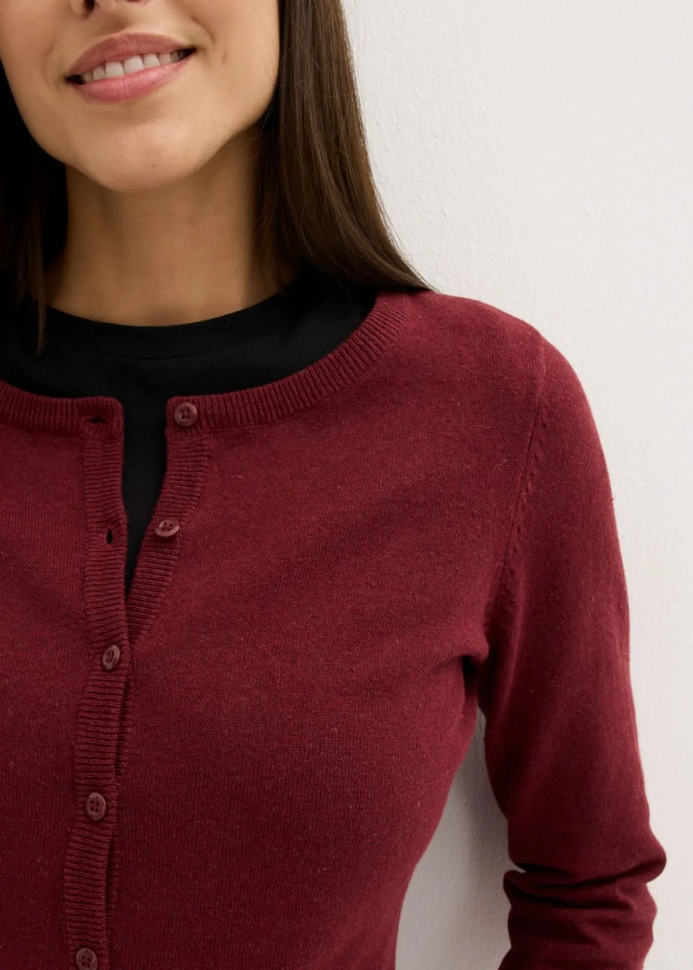 bonprix bonprix Chaqueta de punto fino con algodón reciclado Baya New