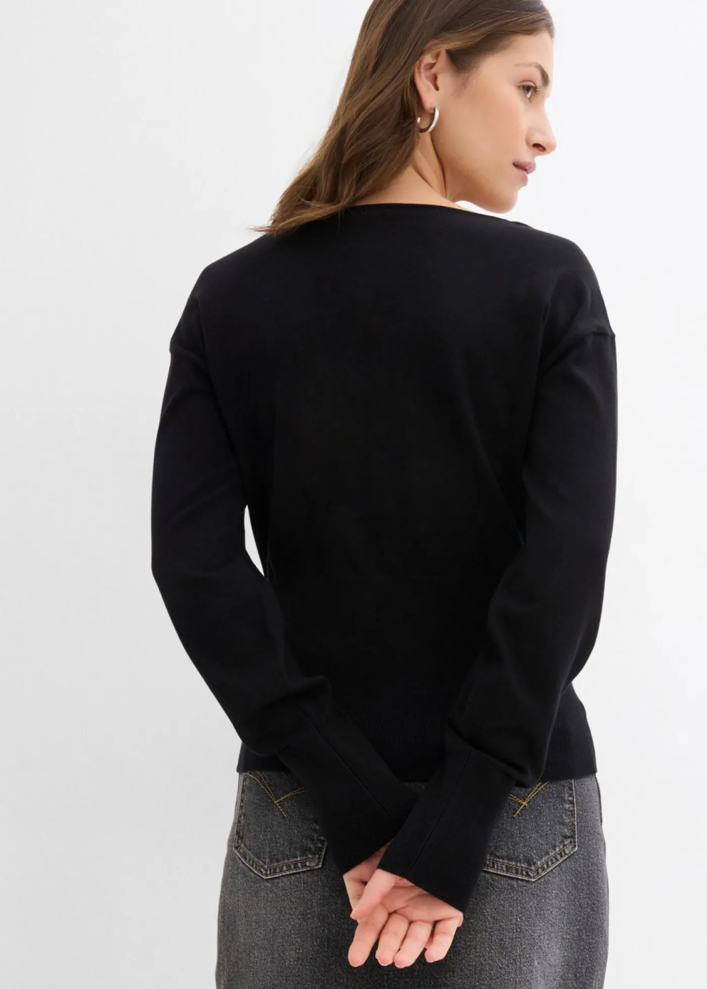 bonprix bonprix Chaqueta de punto fino con cuello redondo Negro Sale