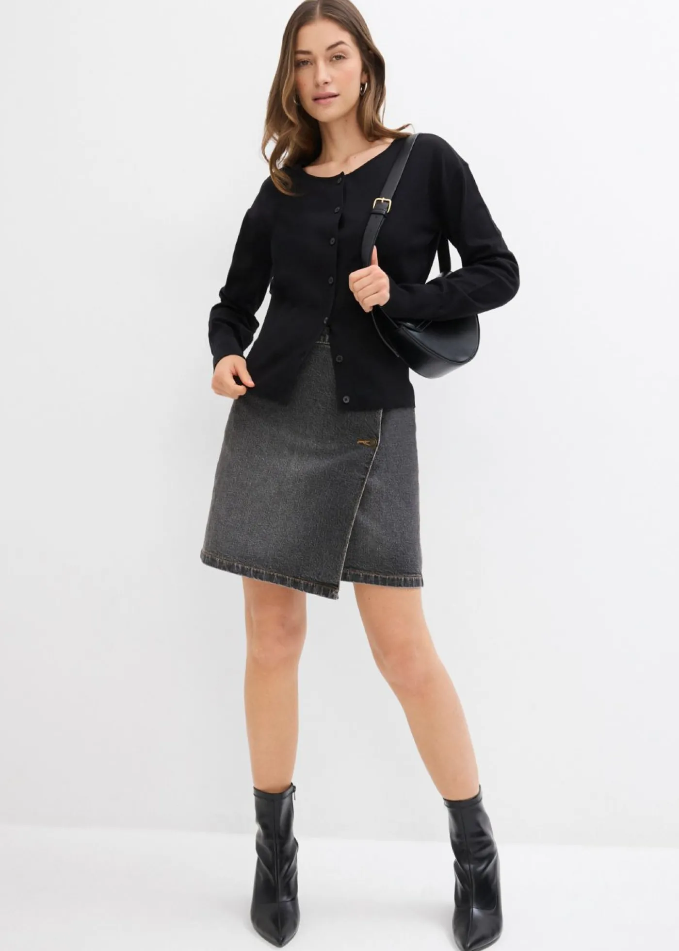bonprix bonprix Chaqueta de punto fino con cuello redondo Negro Sale