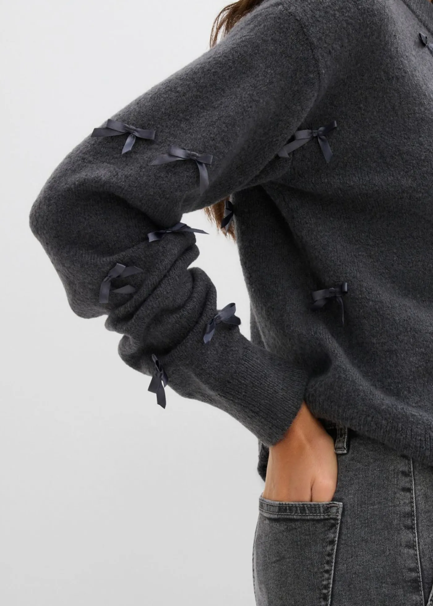 bonprix bonprix Chaqueta de punto fino con lazos antracita moteado Best