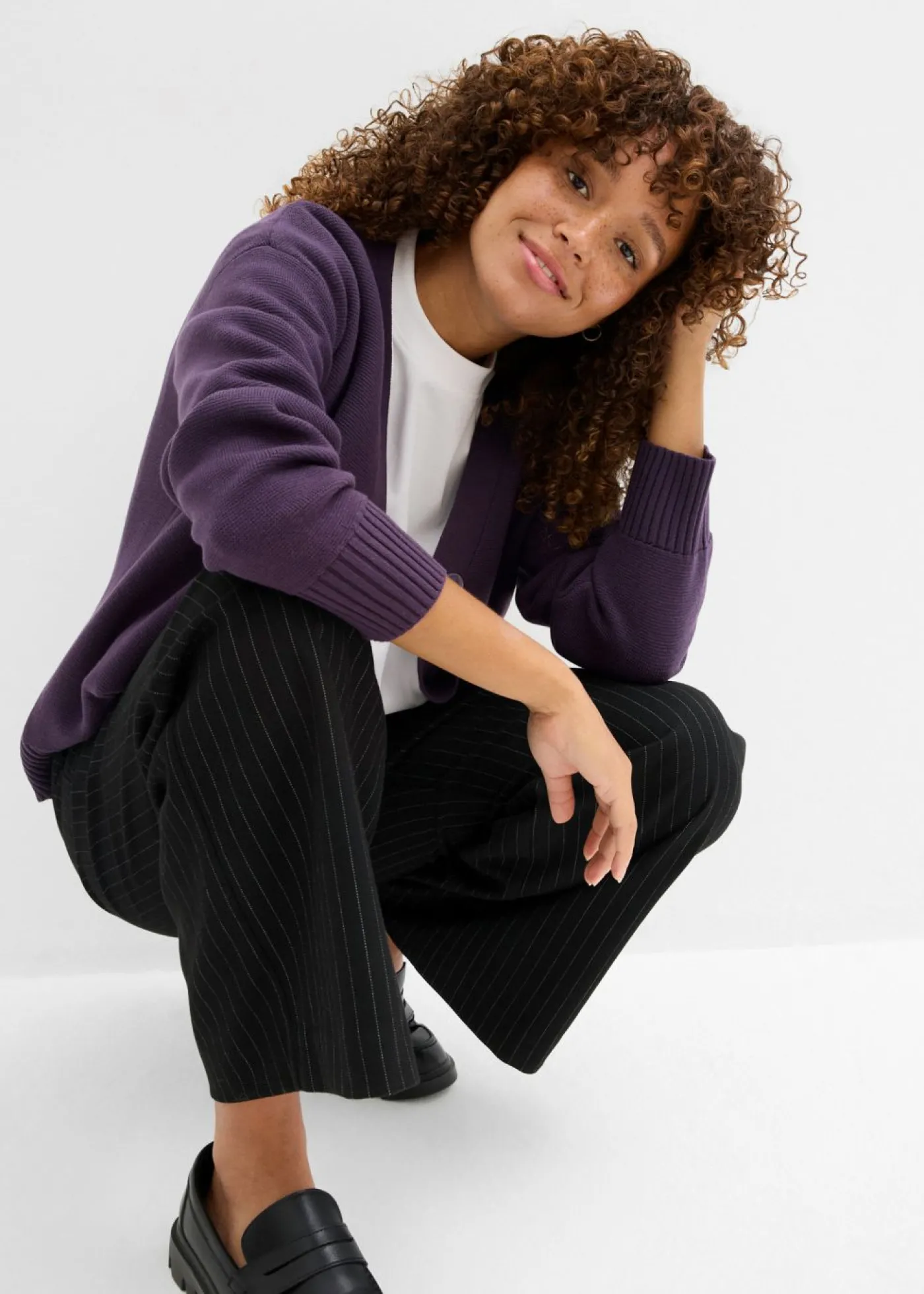 bonprix bonprix Chaqueta de punto fino Milano de canalé Ciruela Sale